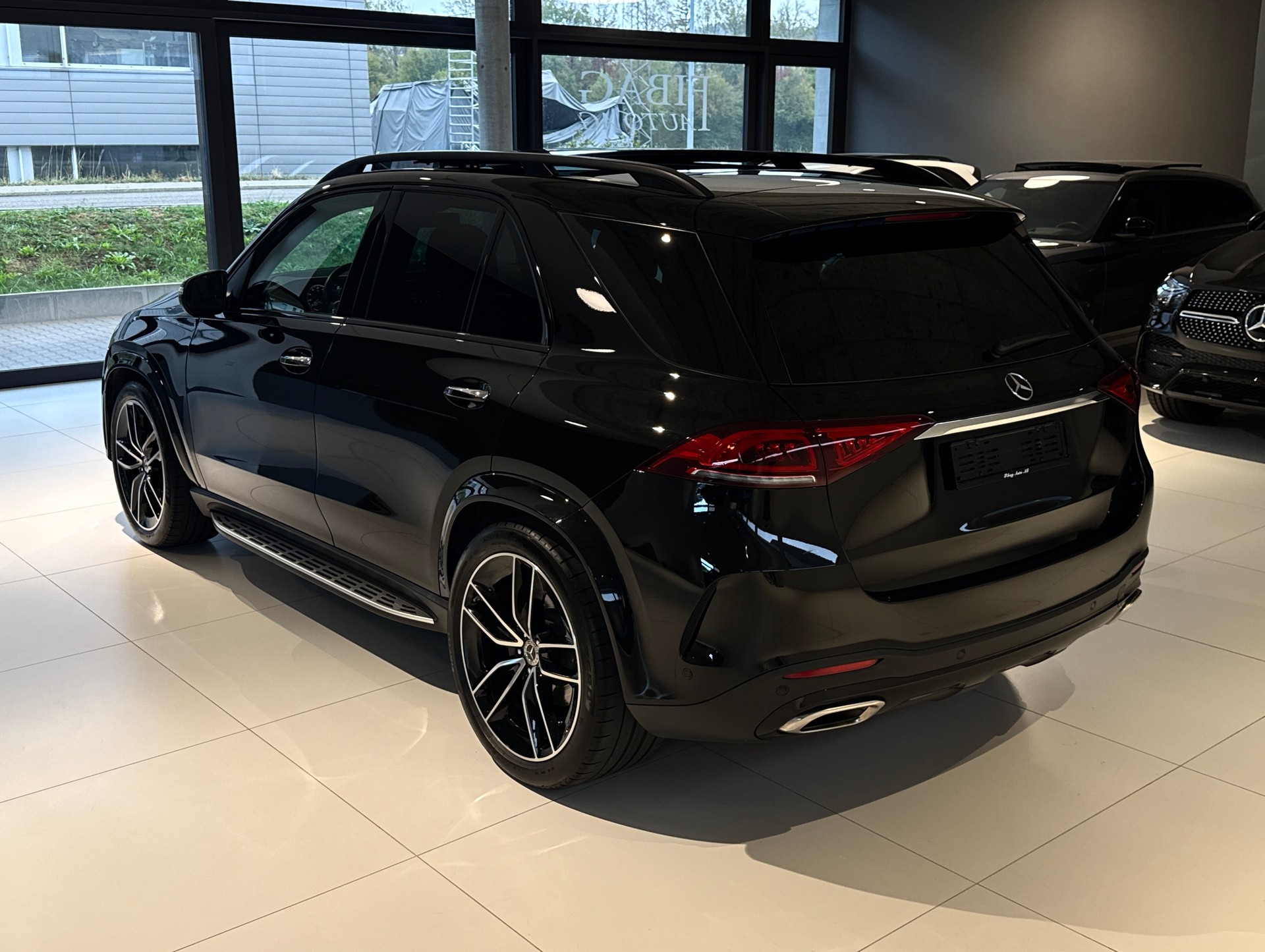 MERCEDES-BENZ GLE 450 4Matic AMG Line 9G-Tronic ***7-PLATZ***CH-FAHRZEUG***PANORAMADACH***LUFTFEDERUNG***-image-34