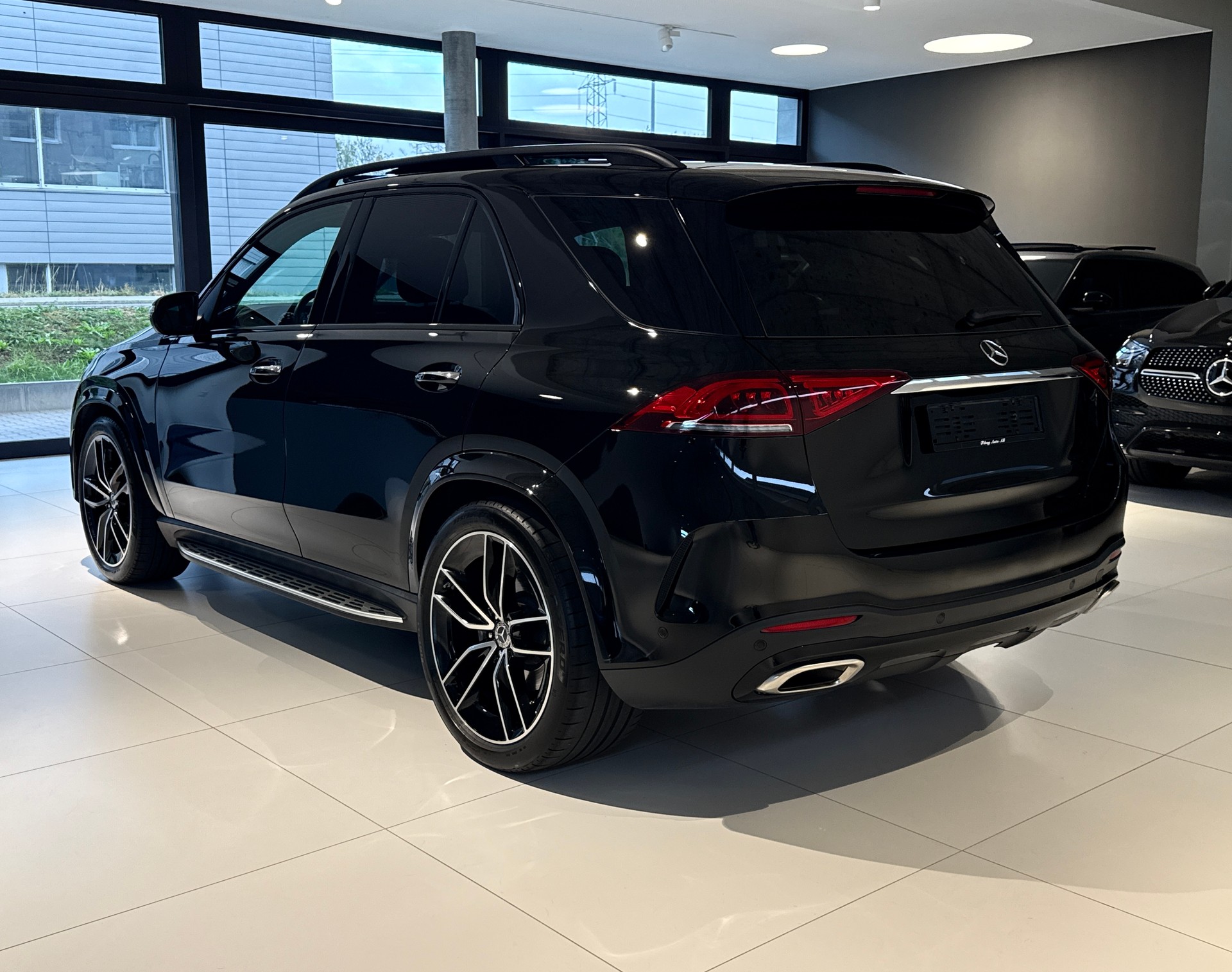 MERCEDES-BENZ GLE 450 4Matic AMG Line 9G-Tronic ***7-PLATZ***CH-FAHRZEUG***PANORAMADACH***LUFTFEDERUNG***-image-35