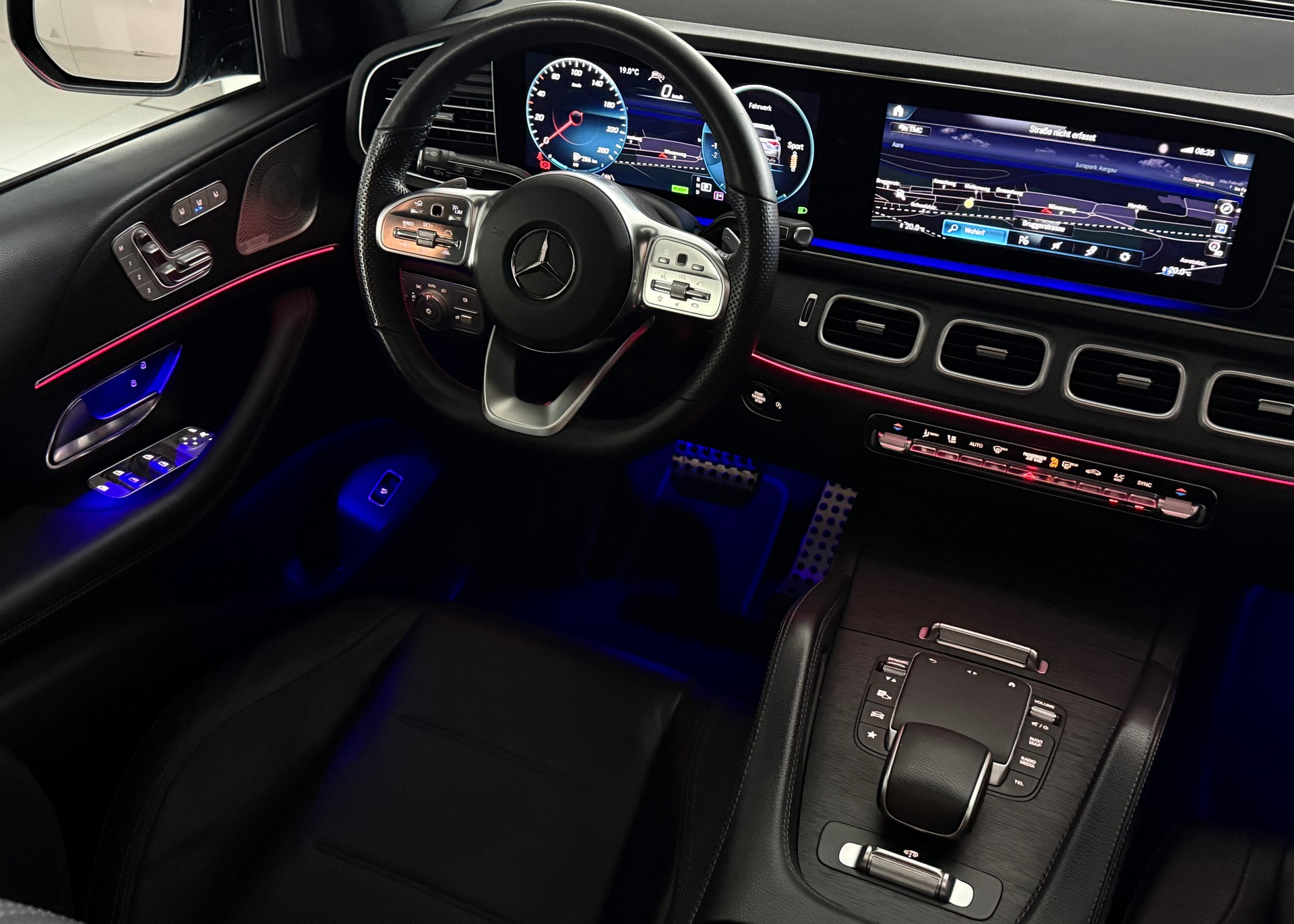 MERCEDES-BENZ GLE 450 4Matic AMG Line 9G-Tronic ***7-PLATZ***CH-FAHRZEUG***PANORAMADACH***LUFTFEDERUNG***-image-10