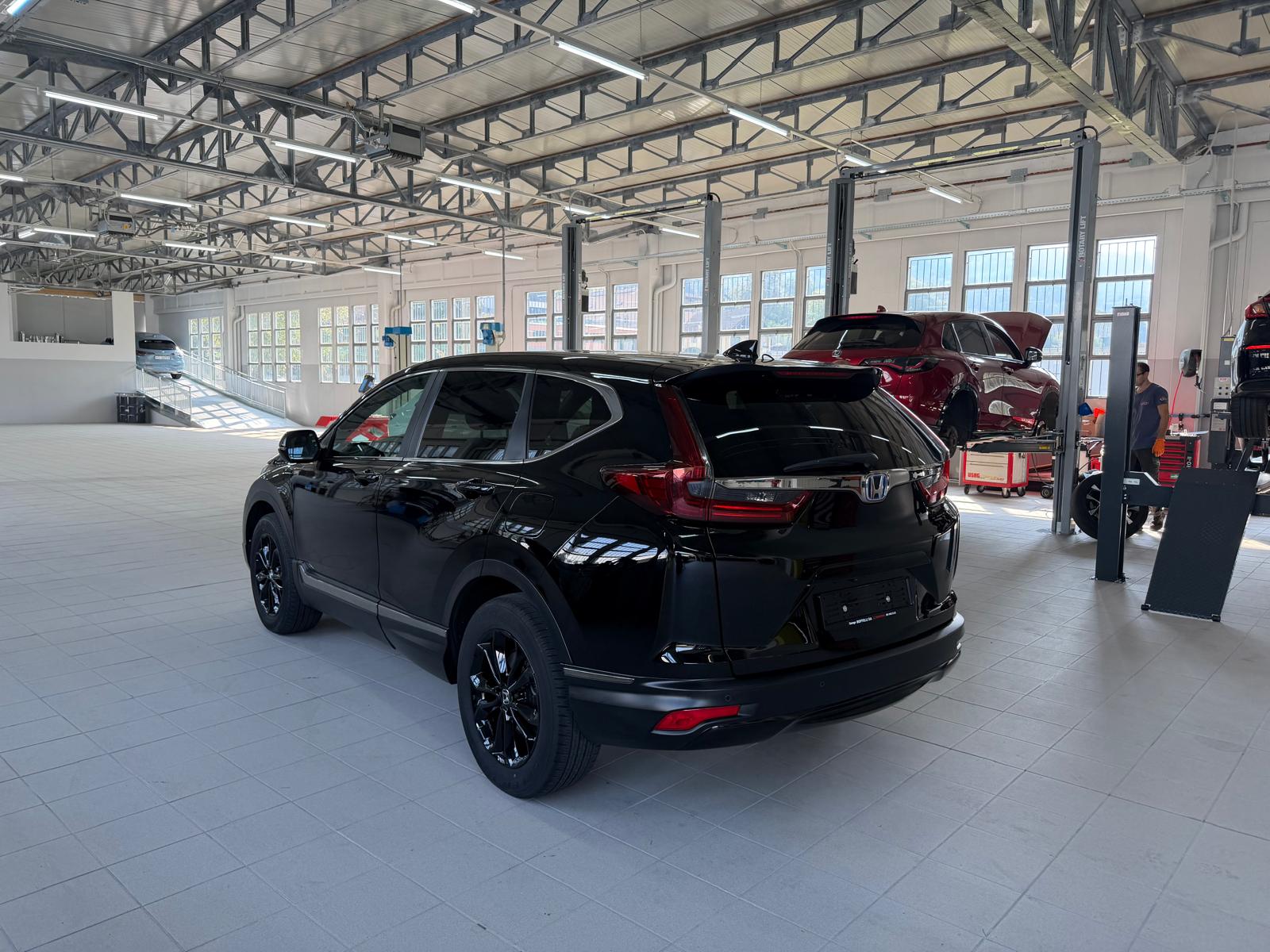 HONDA CR-V 2.0i MMD Hybrid Sport Line 4WD Automatic-image-3