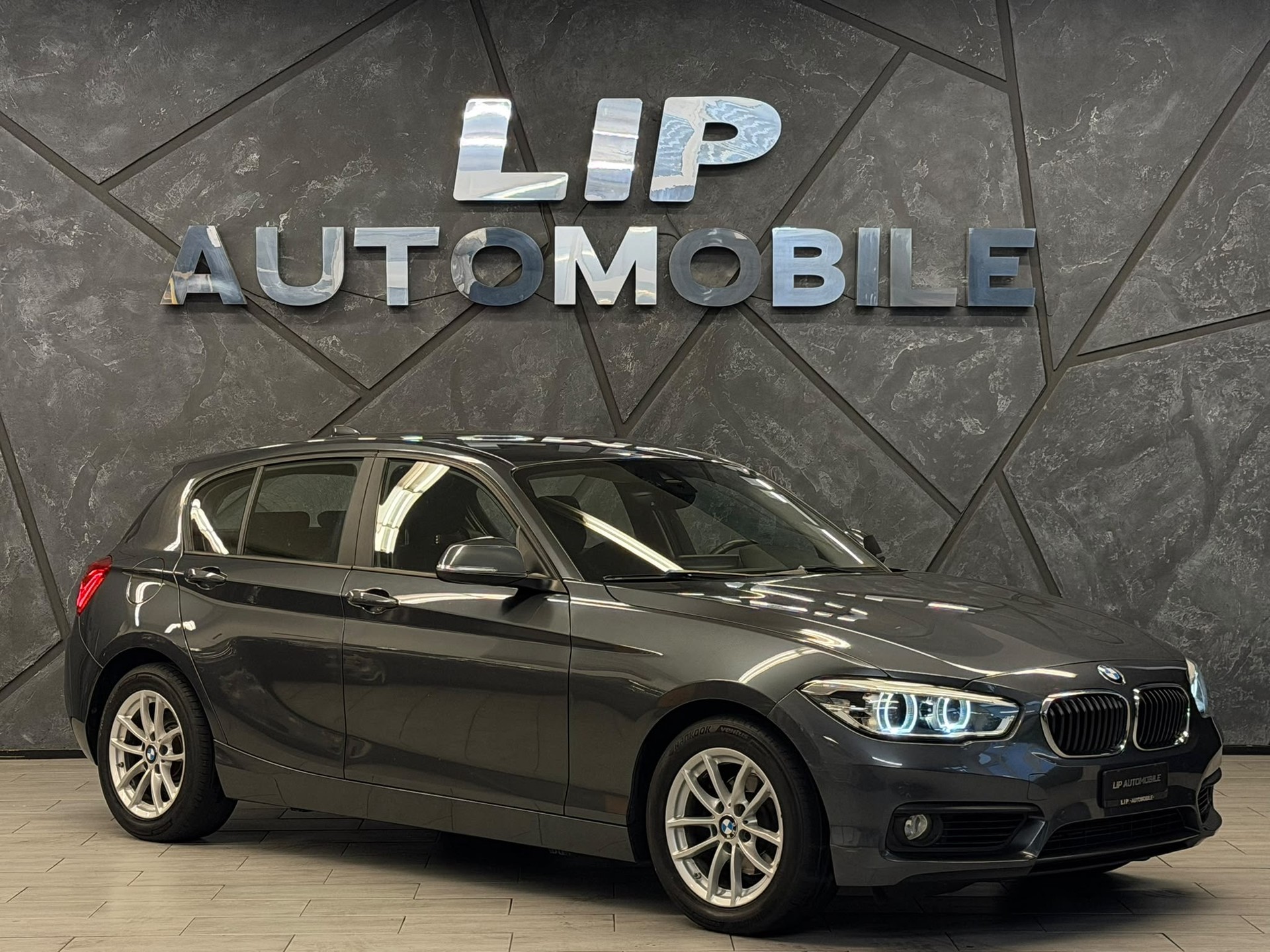 BMW 118i Steptronic Facelift-image-2