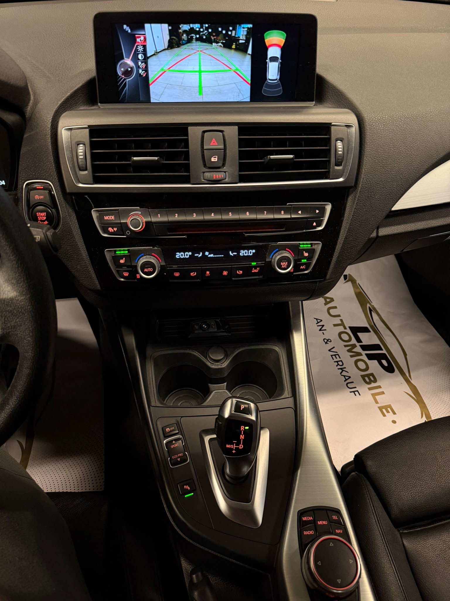 BMW 118i Steptronic Facelift-image-10