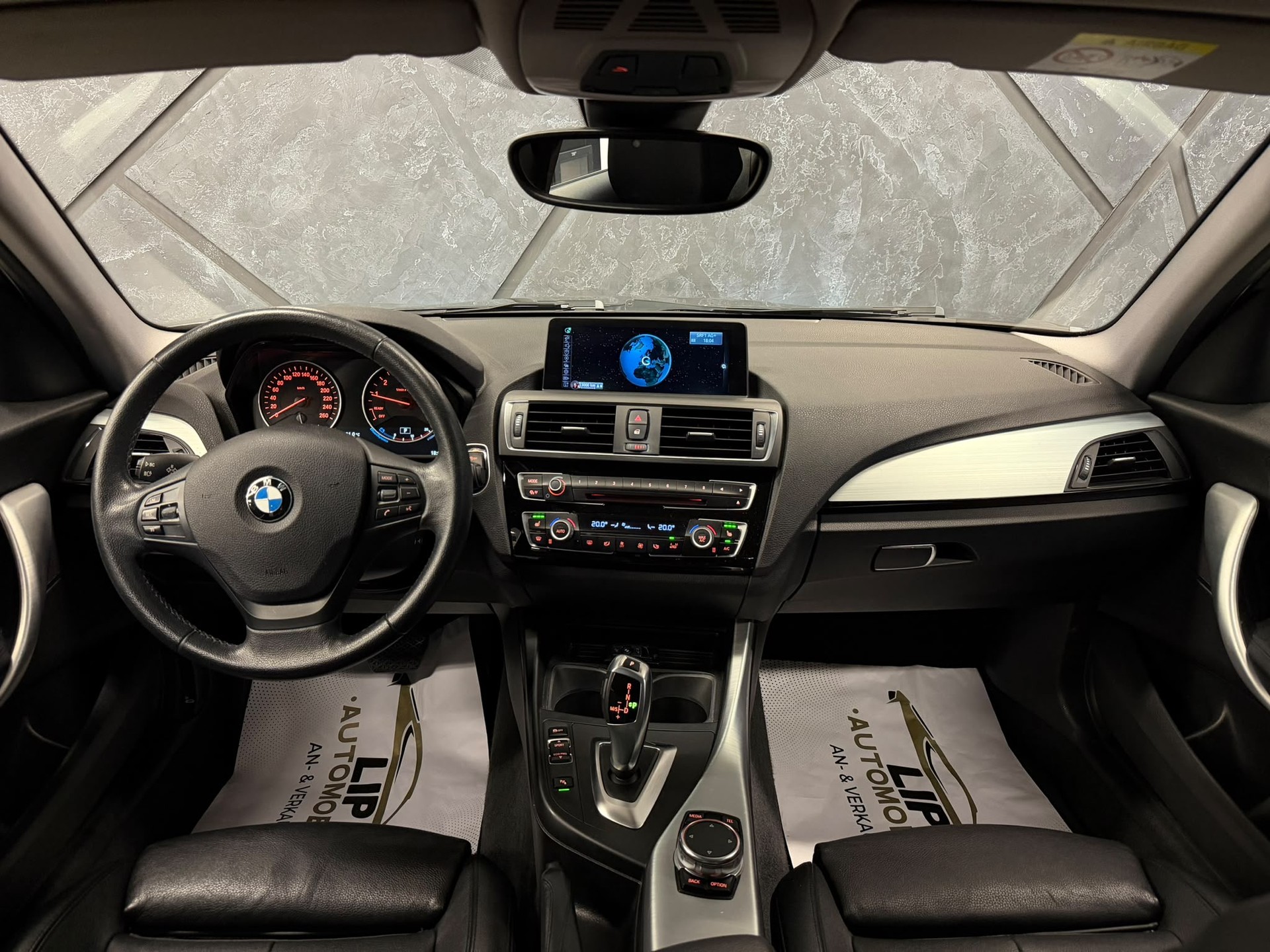 BMW 118i Steptronic Facelift-image-8