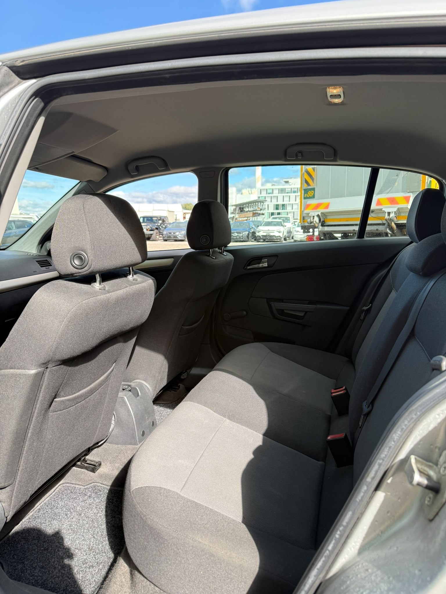 OPEL Astra 1.8i 16V Enjoy-image-12
