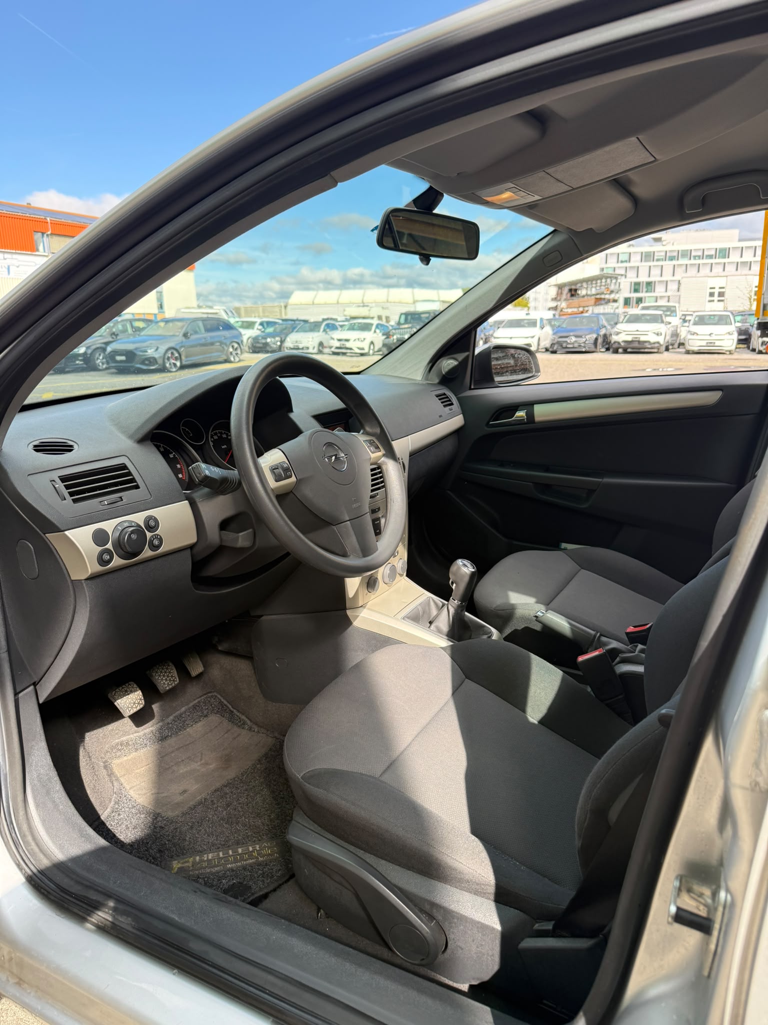 OPEL Astra 1.8i 16V Enjoy-image-13