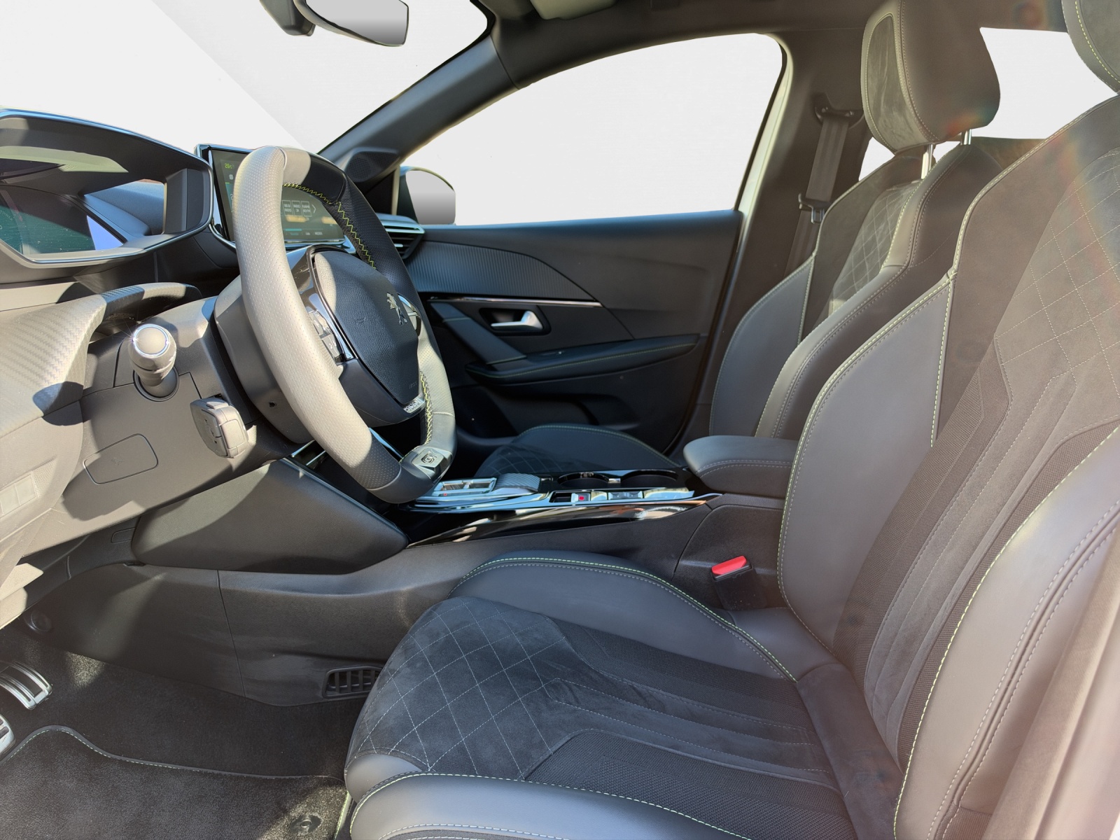 PEUGEOT 208 e-GT Pack-image-8