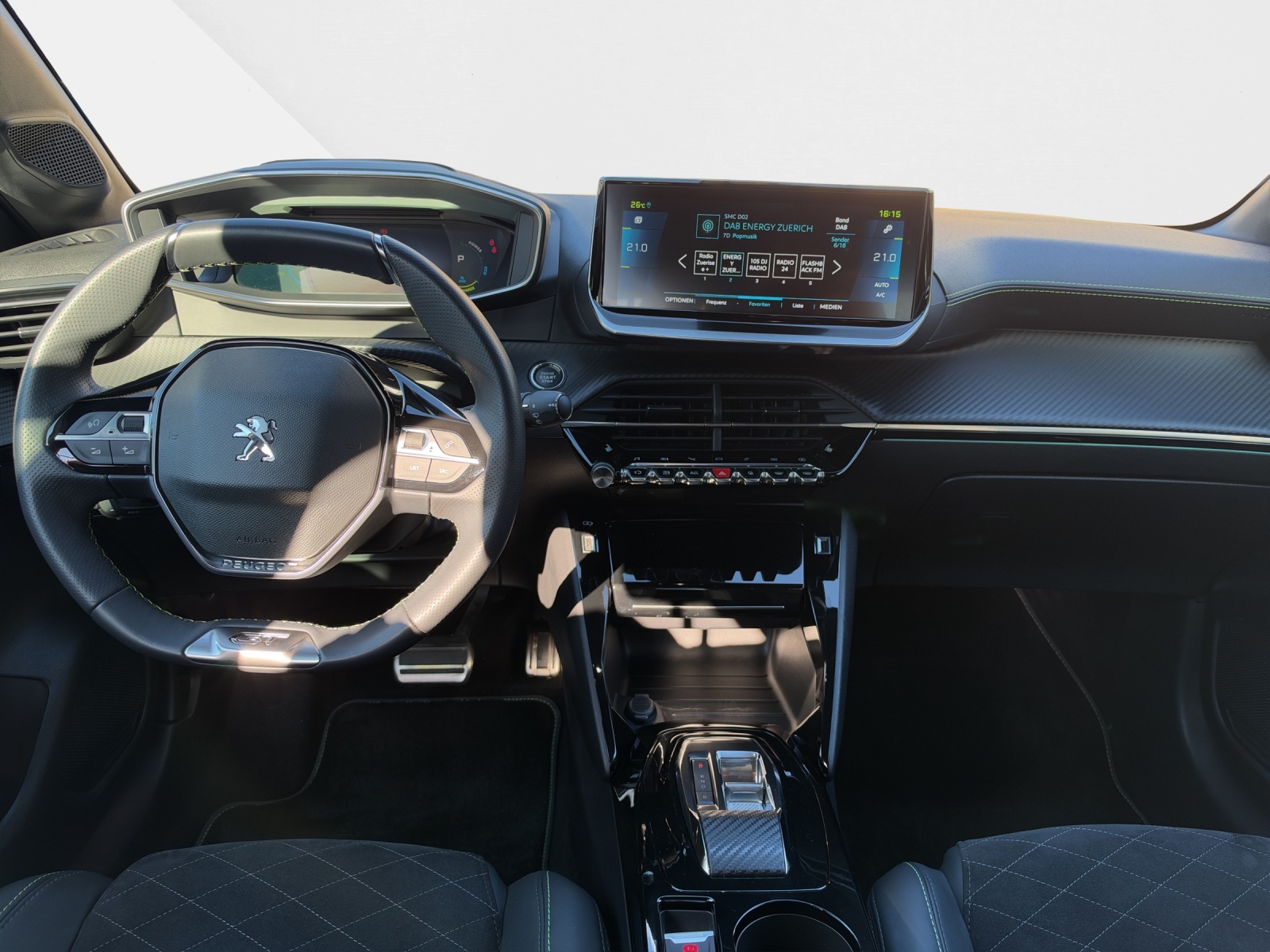 PEUGEOT 208 e-GT Pack-image-11