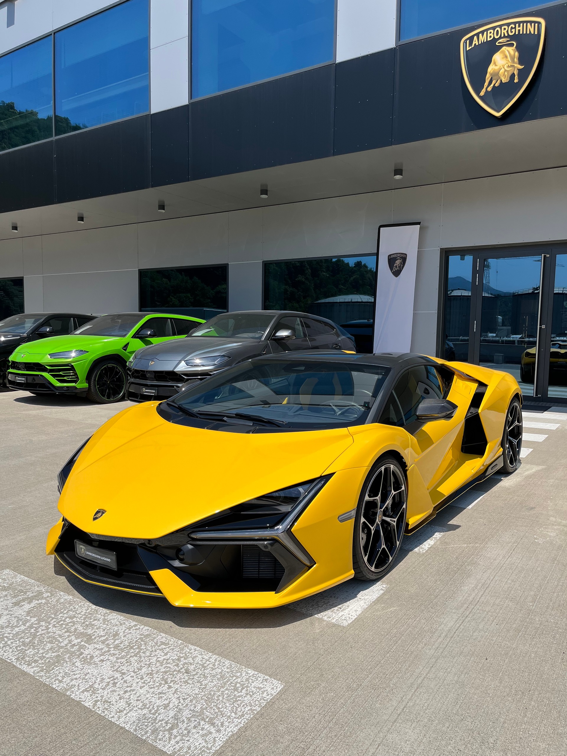 LAMBORGHINI LAMBORGHINI Revuelto MY24 Selezione Certified Pre-Owned Certifications: 150-point check list Lamborghini Lugano-image-0
