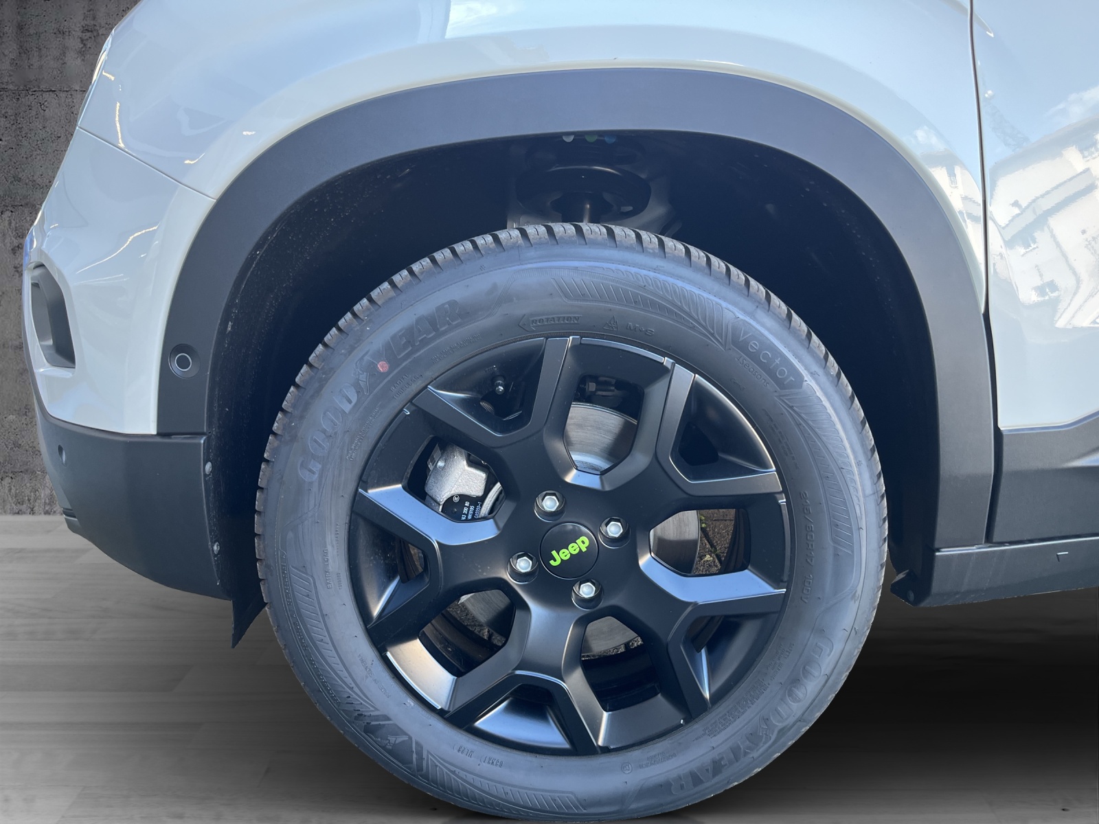 JEEP Avenger 1.2 MHEV Overland Pack Leder 4xe-image-15