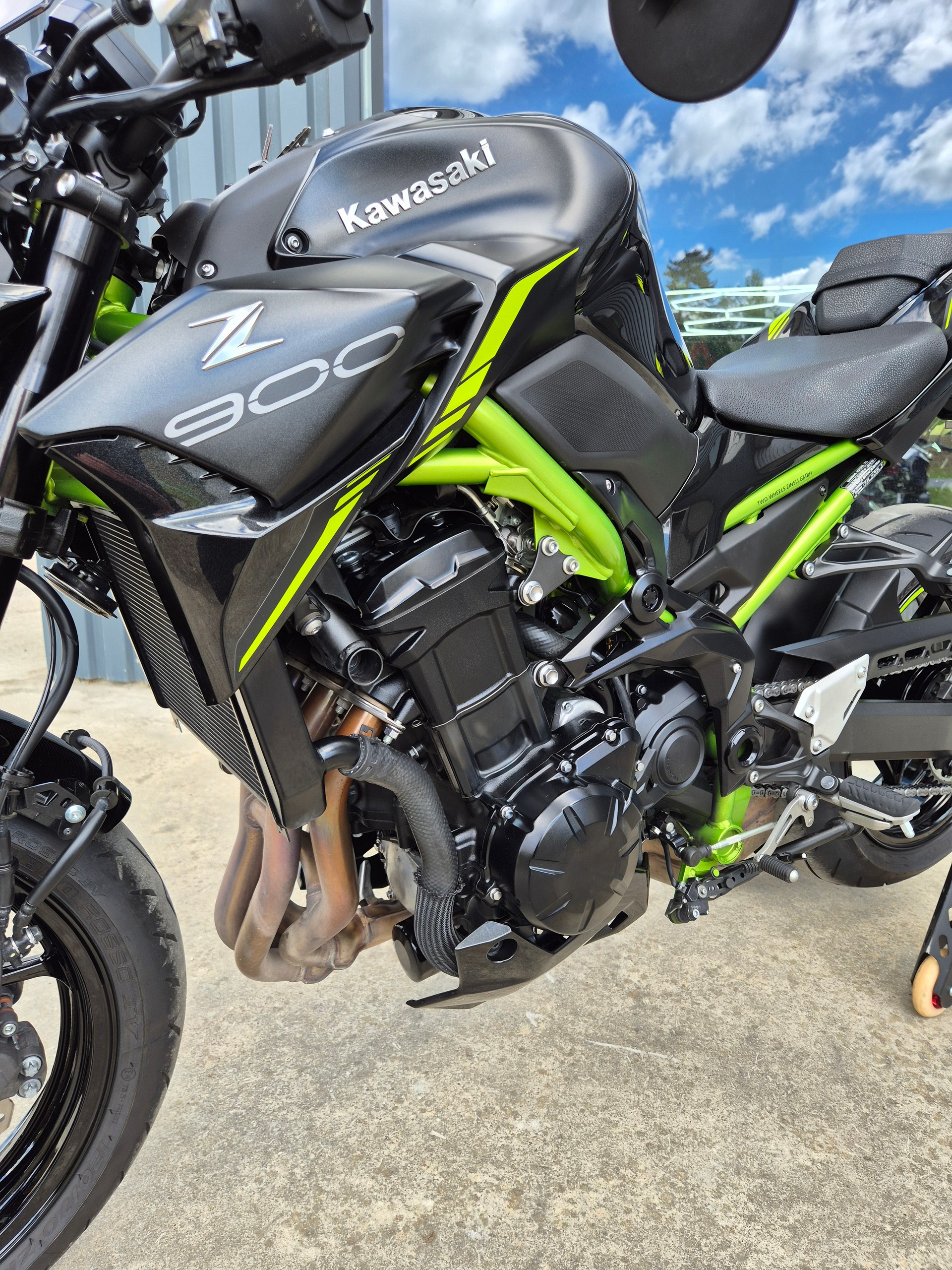 KAWASAKI Z 900-image-9