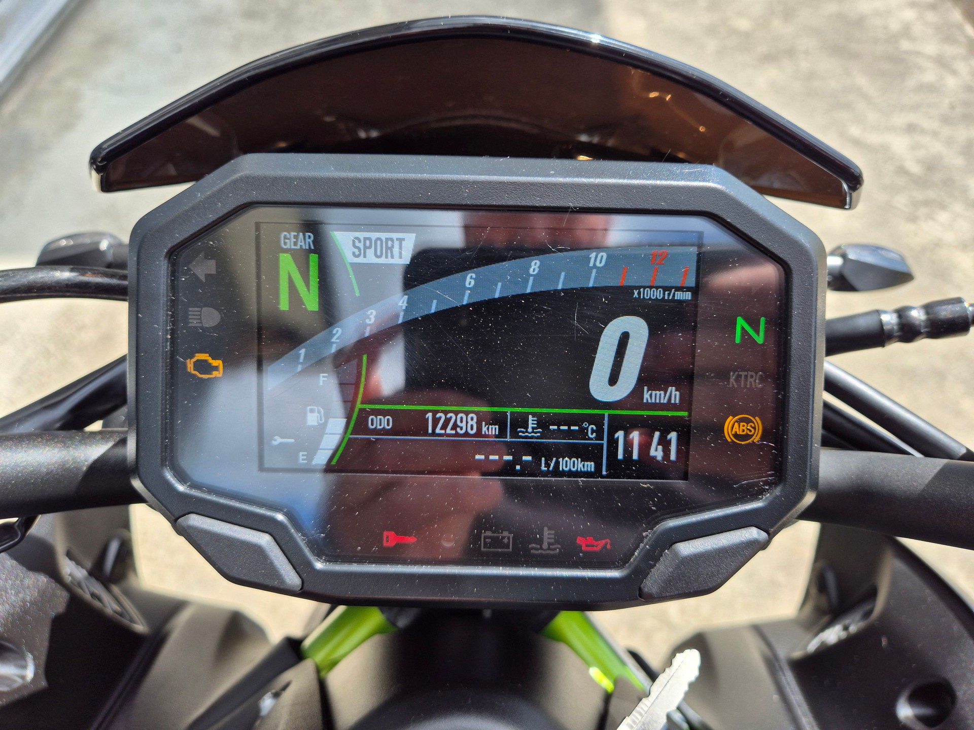 KAWASAKI Z 900-image-10