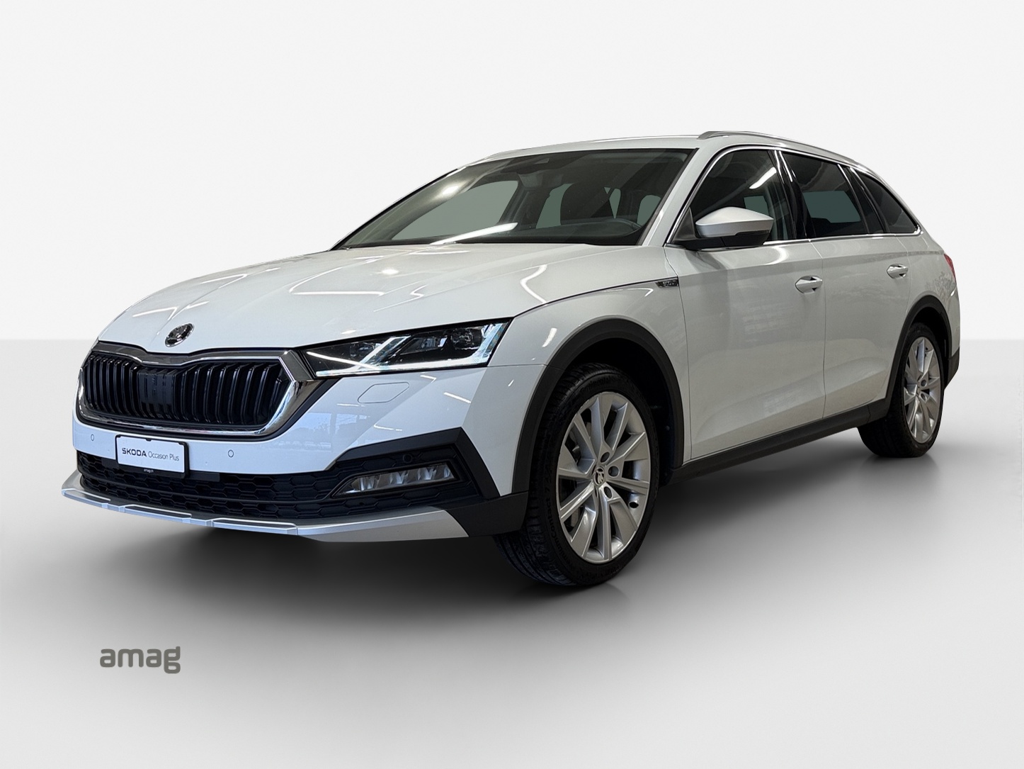 SKODA Octavia Combi 2.0 TDI DSG Scout 4x4