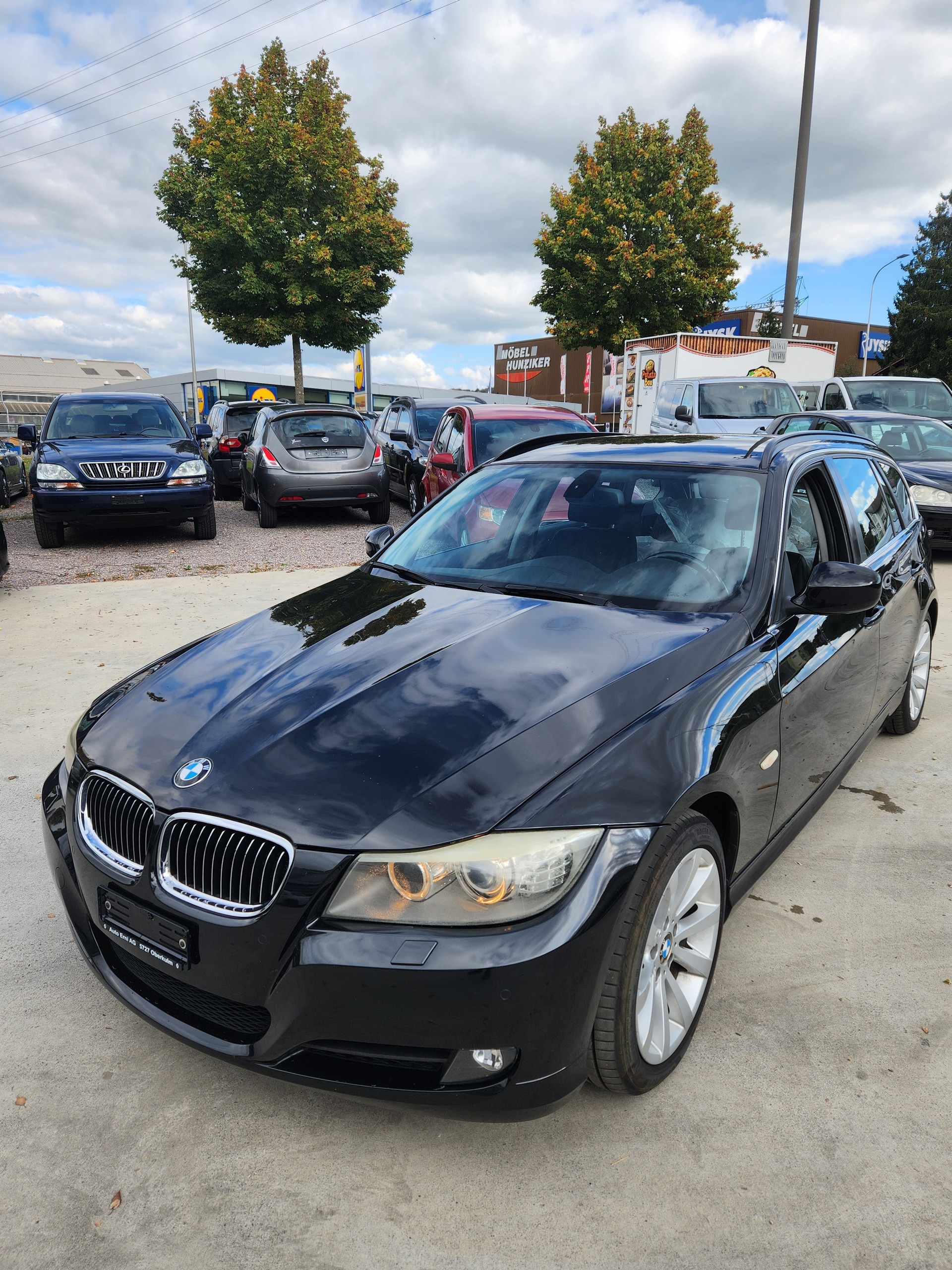 BMW 330i Touring Steptronic-image-1
