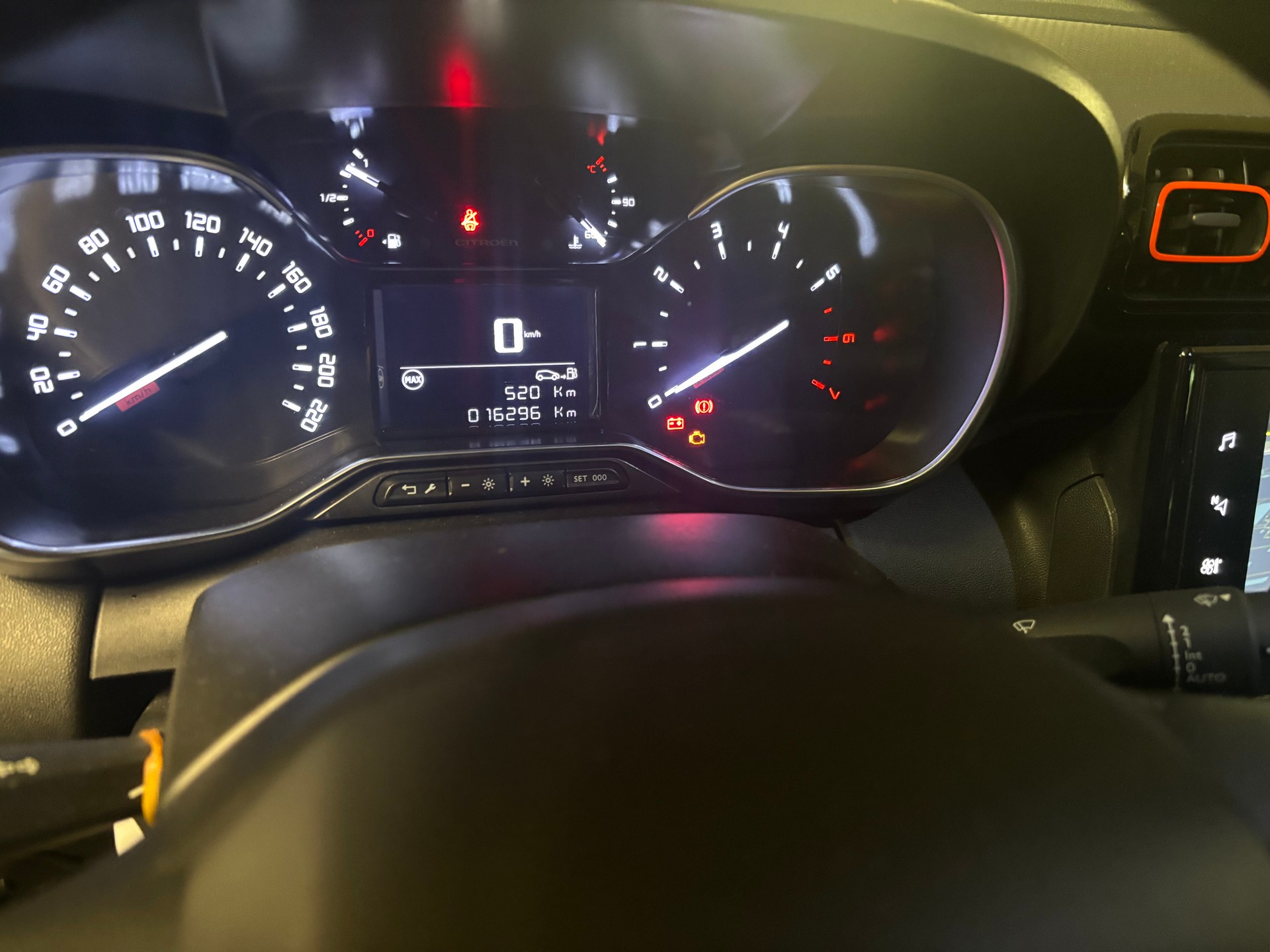 CITROEN 1.2 PureTech 110 Shine-image-2