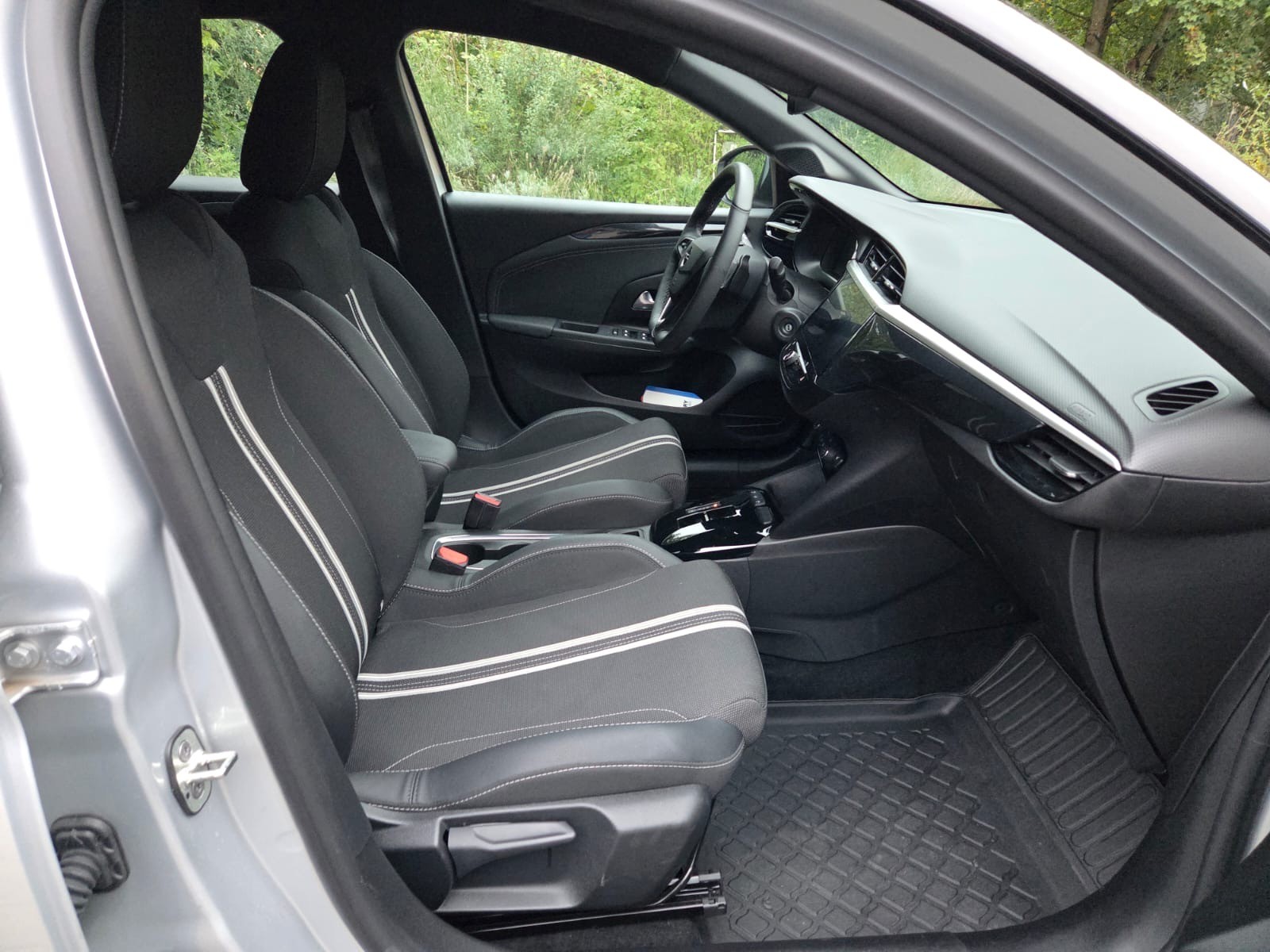 OPEL Corsa 1.2 TP GS A-image-12