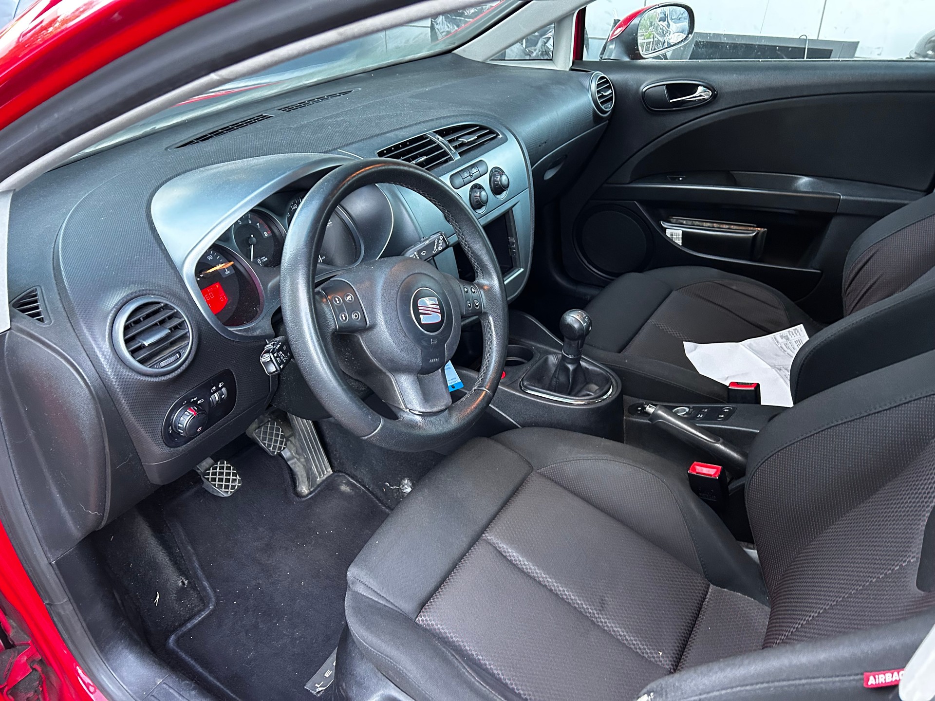 SEAT Leon 1.6 Reference-image-7