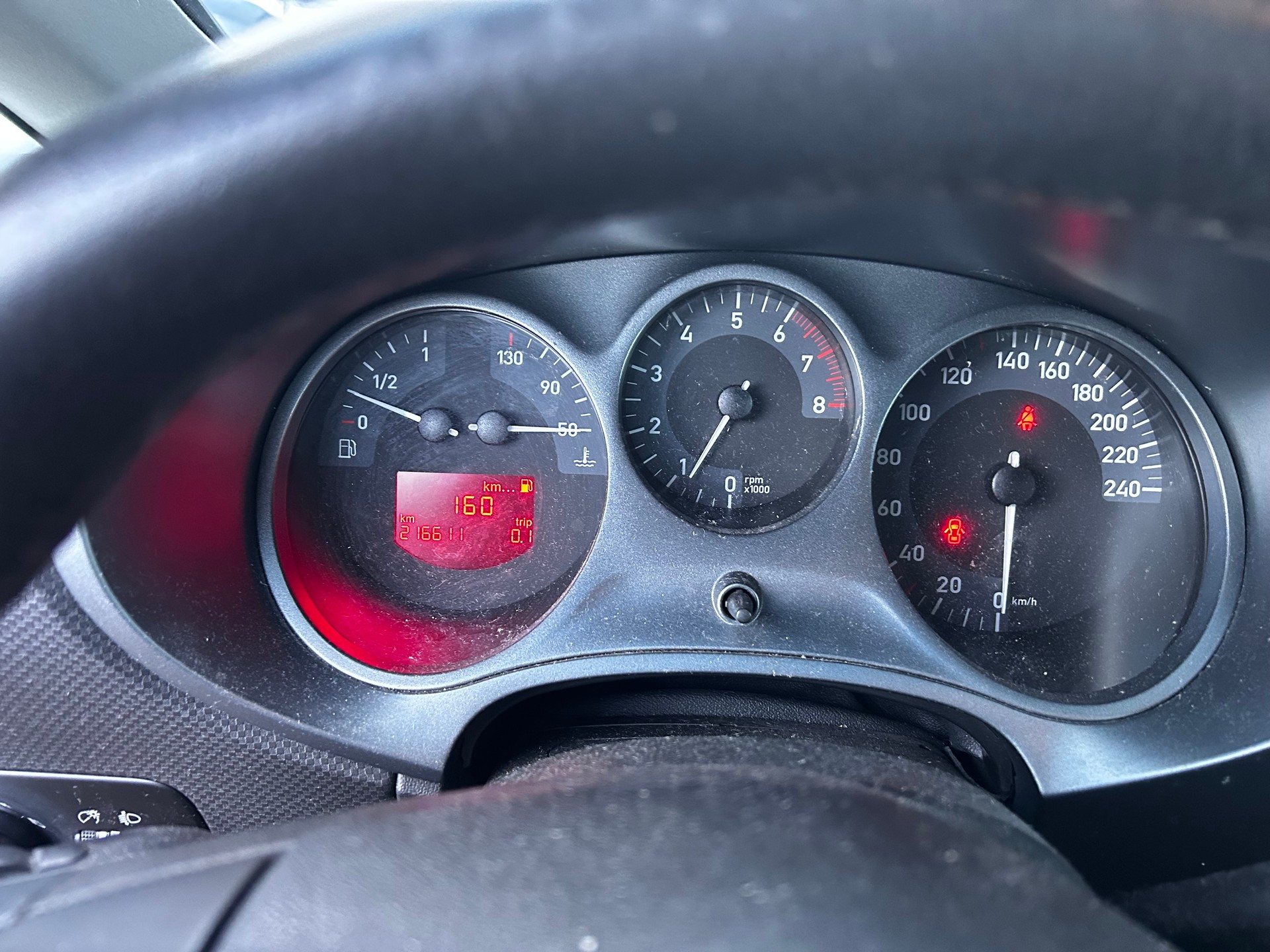 SEAT Leon 1.6 Reference-image-8