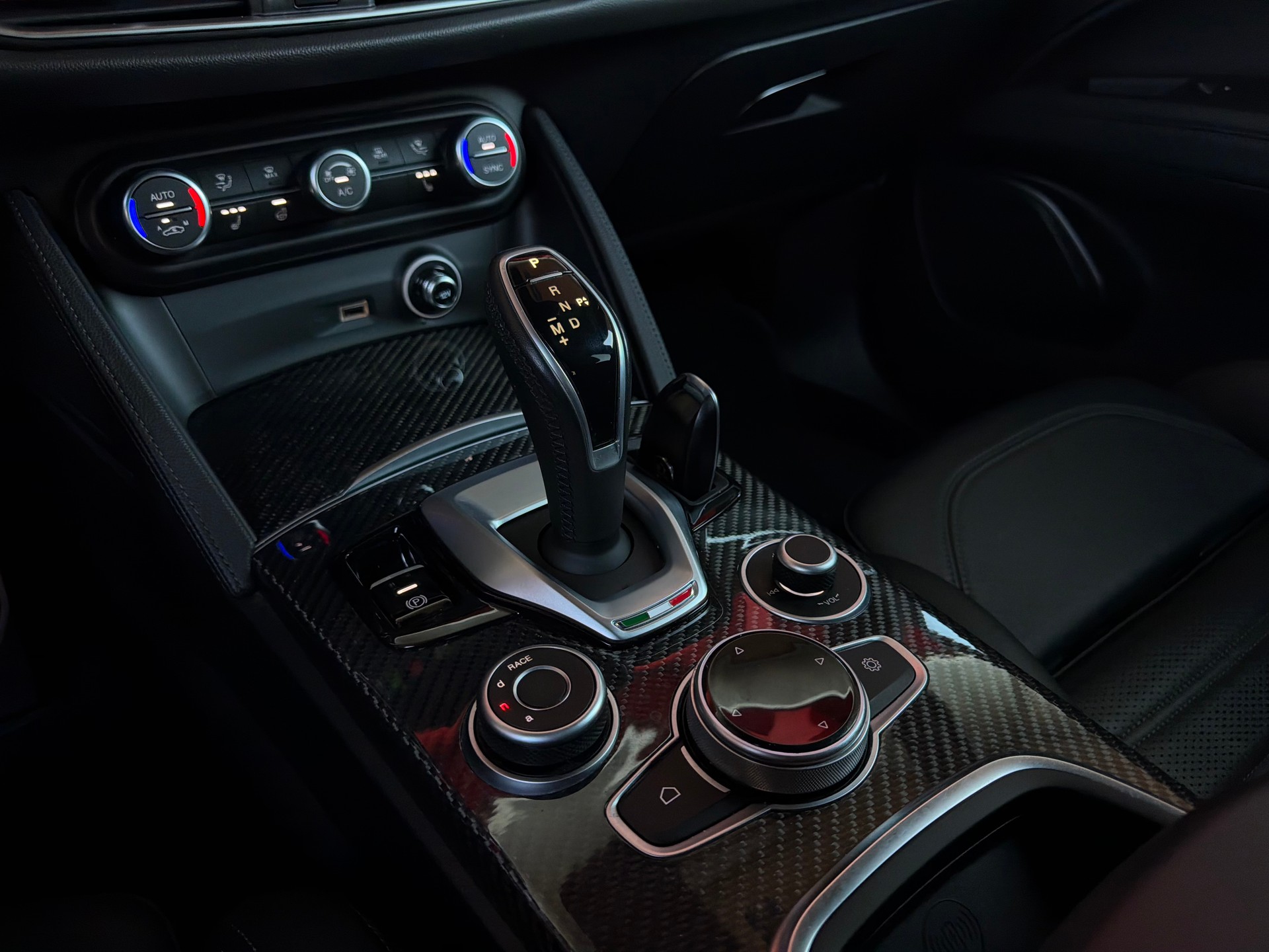 ALFA ROMEO Stelvio 2.9 V6 Quadrifoglio Q4 Automatic-image-10