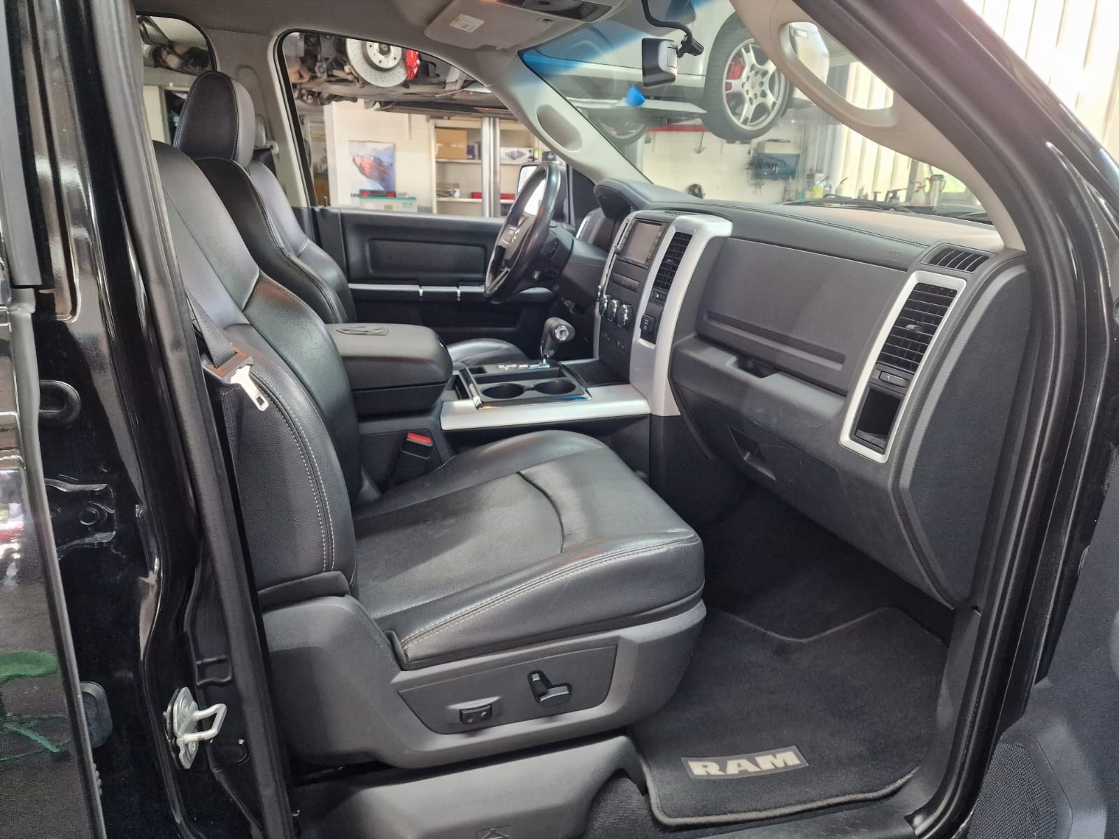 DODGE Ram 1500-image-8