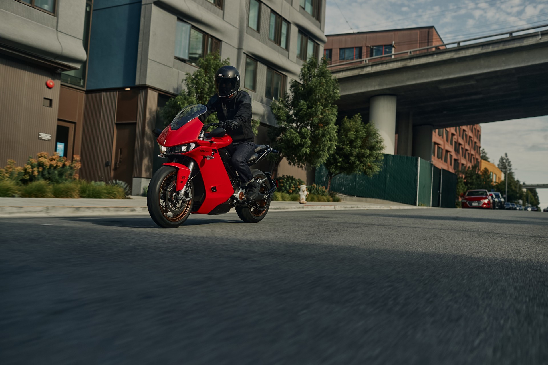 ZERO Zero "SR/S" 2025 avec rabais "Go Electric"-image-8