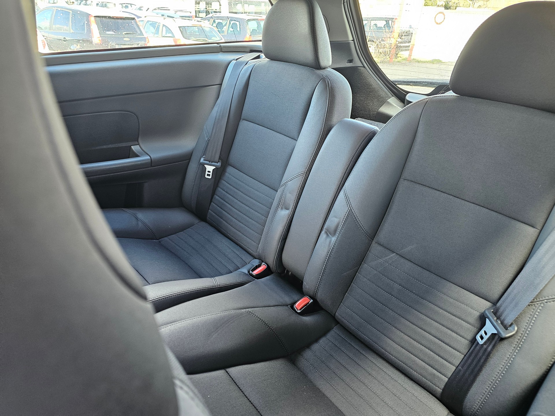 VOLVO C30 1.6D Kinetic-image-12