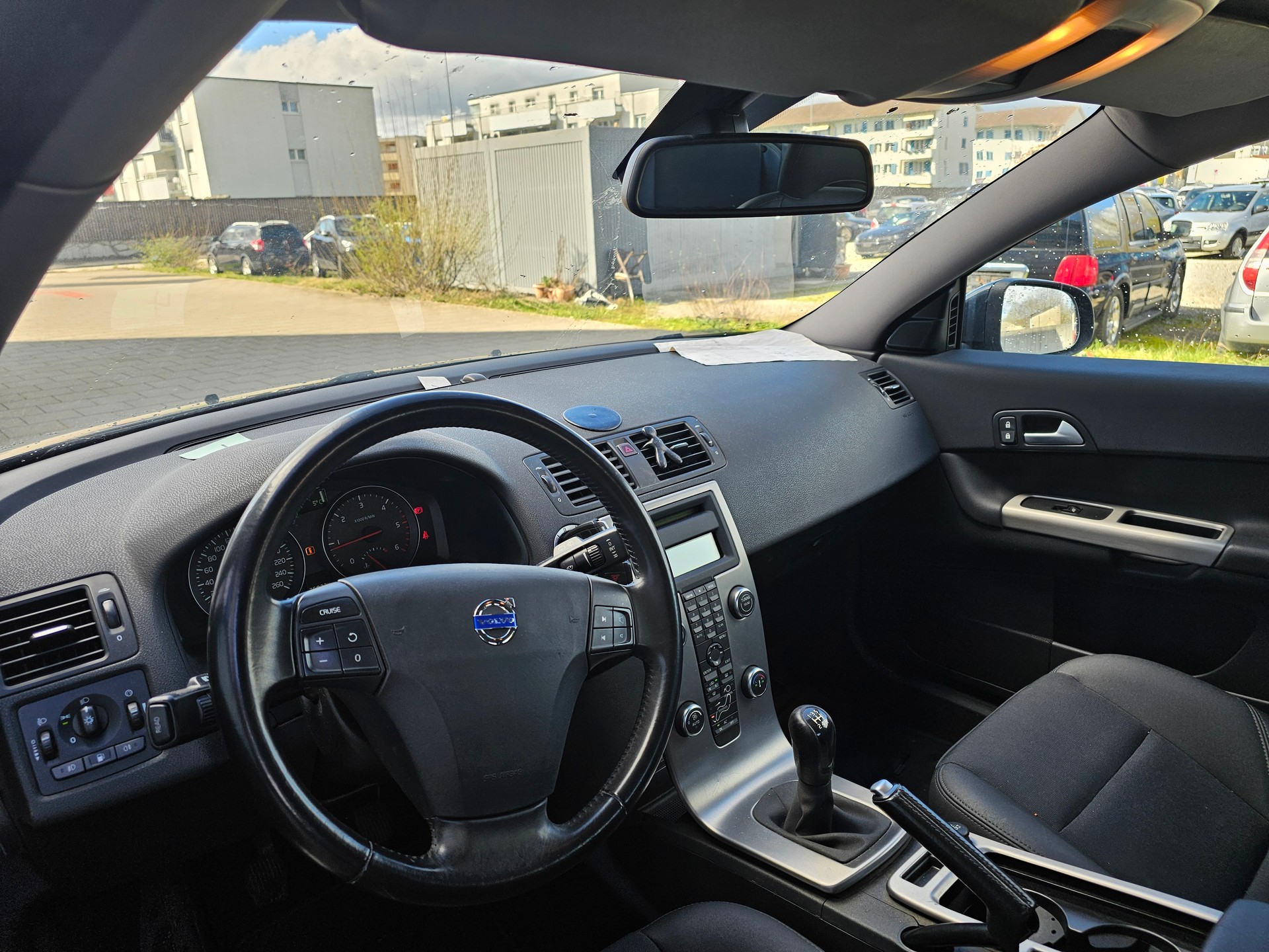 VOLVO C30 1.6D Kinetic-image-10