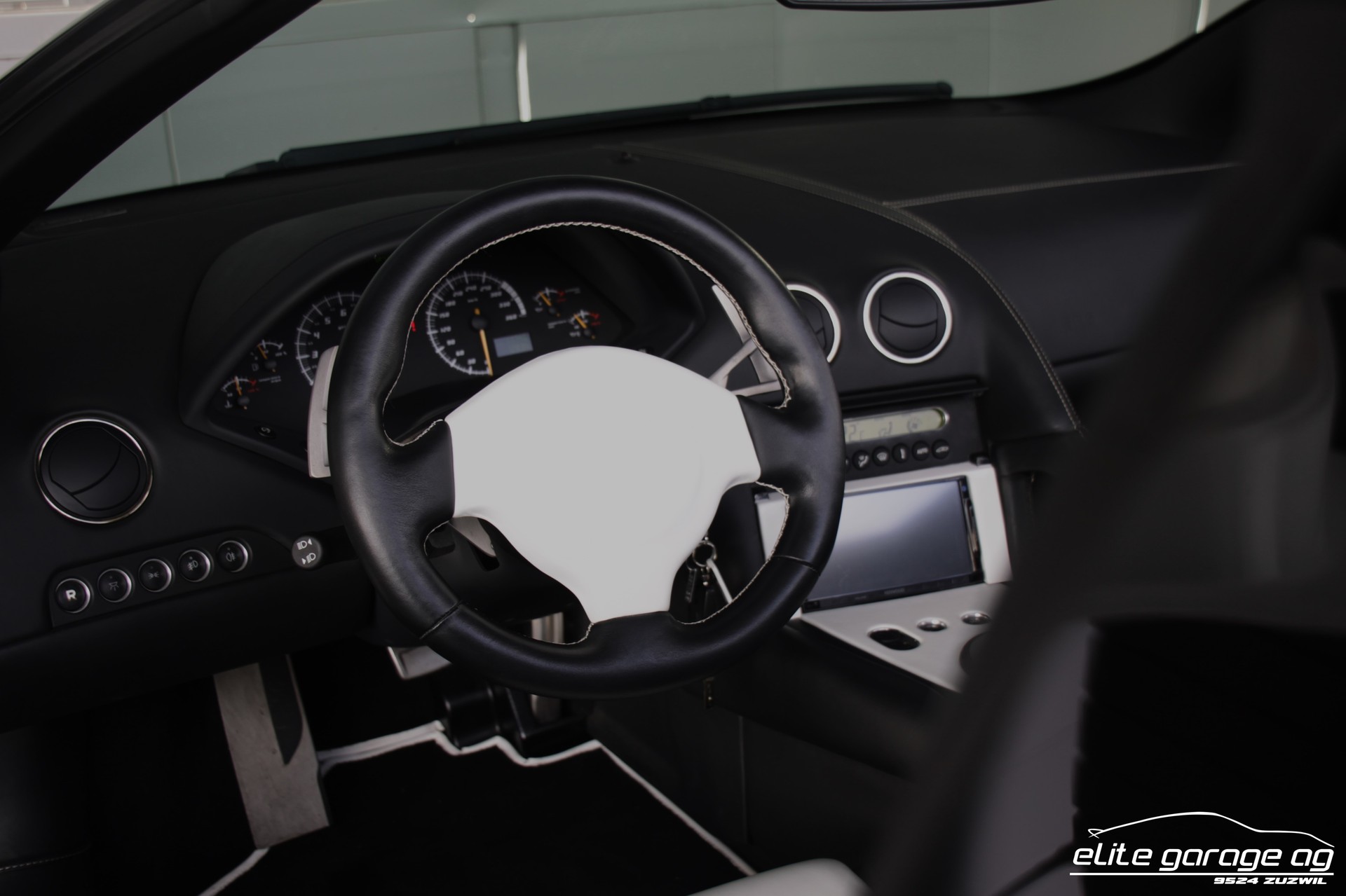 LAMBORGHINI Murciélago LP640-4 Roadster-image-14