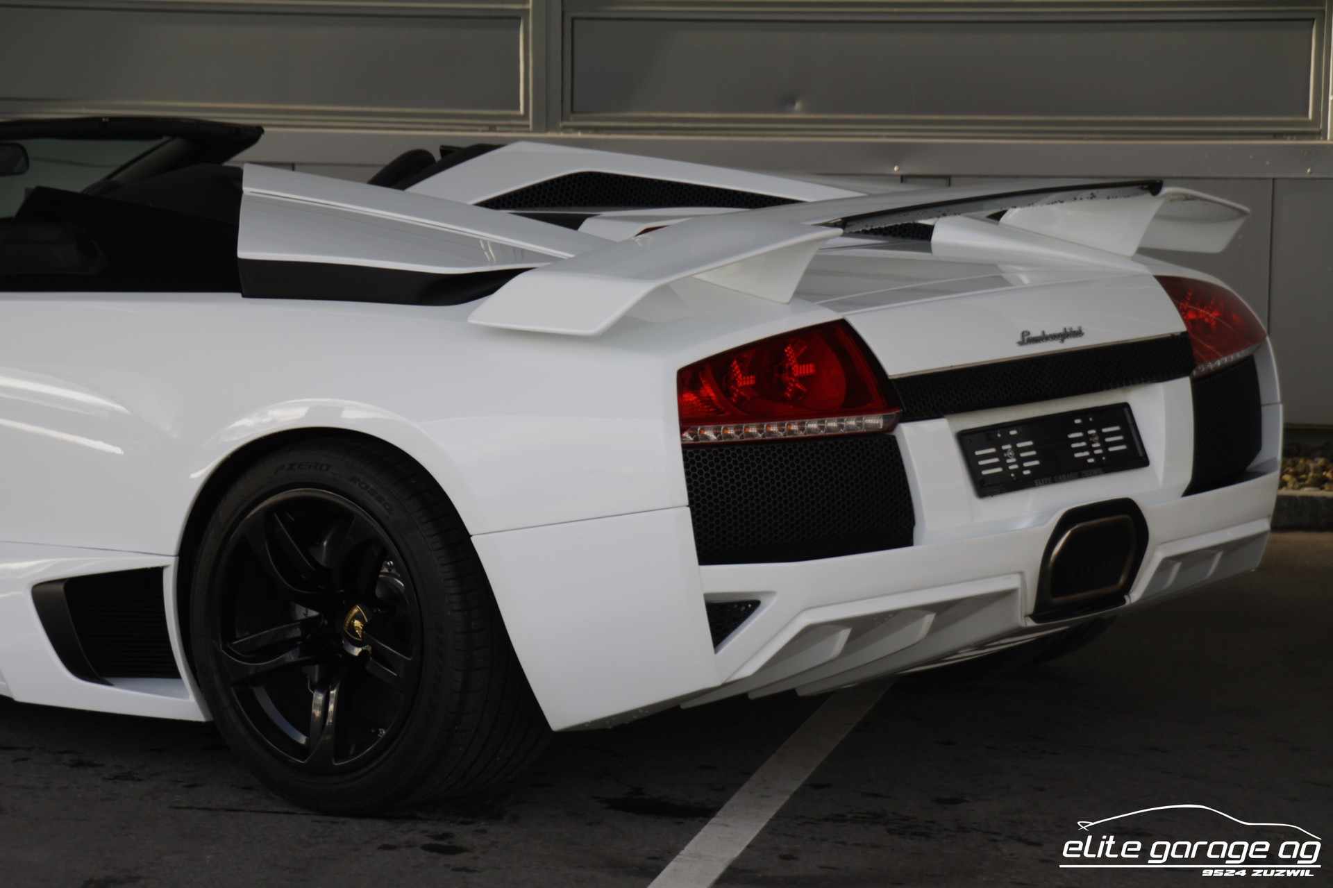 LAMBORGHINI Murciélago LP640-4 Roadster-image-12