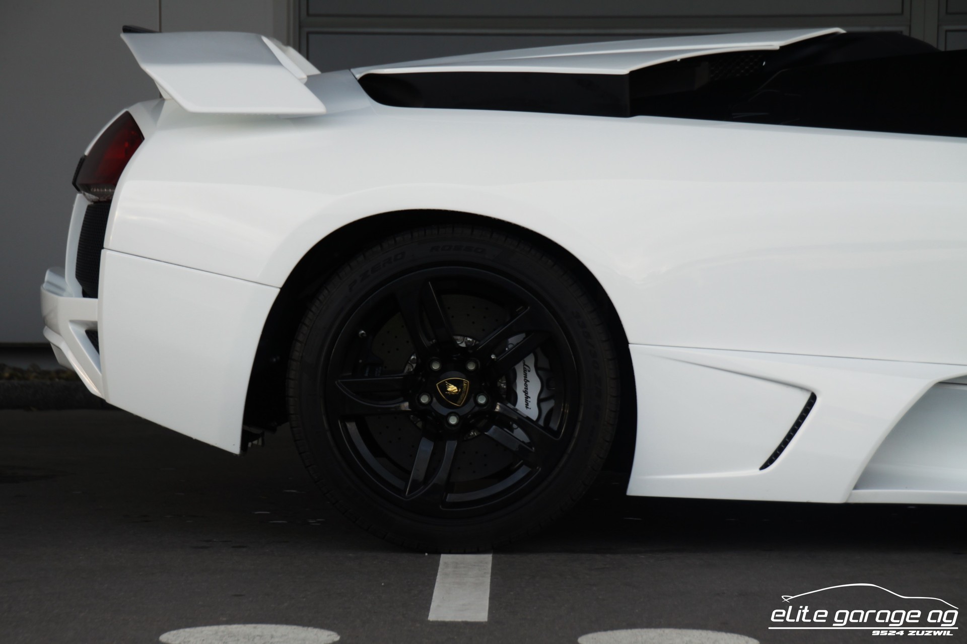 LAMBORGHINI Murciélago LP640-4 Roadster-image-11