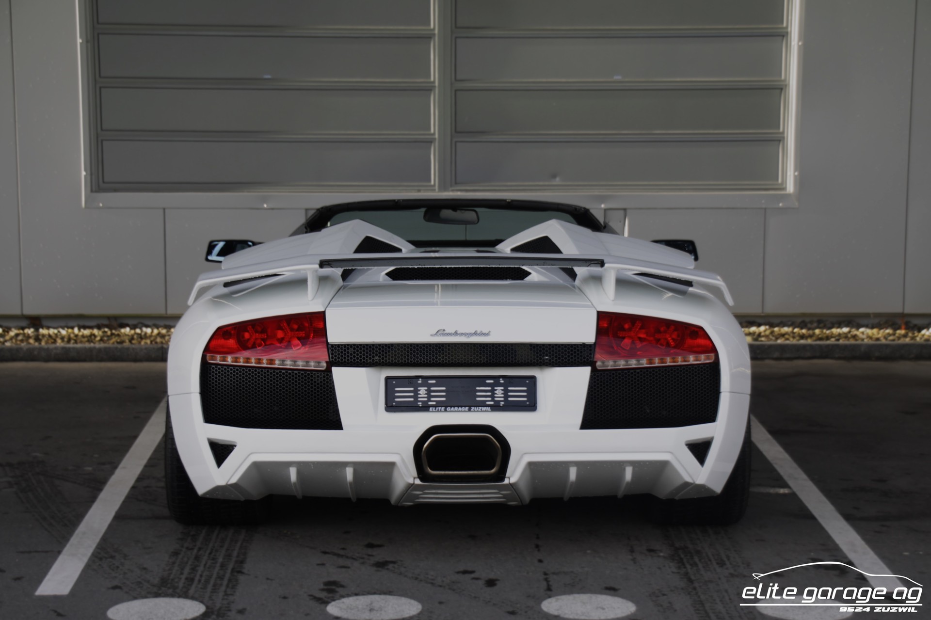 LAMBORGHINI Murciélago LP640-4 Roadster-image-3