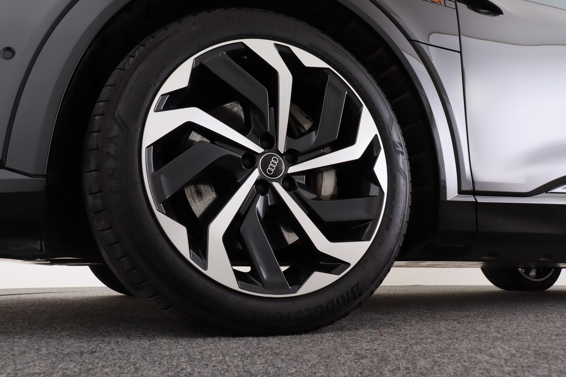 AUDI e-tron 55 Sportback S Line Black Edition quattro-image-8
