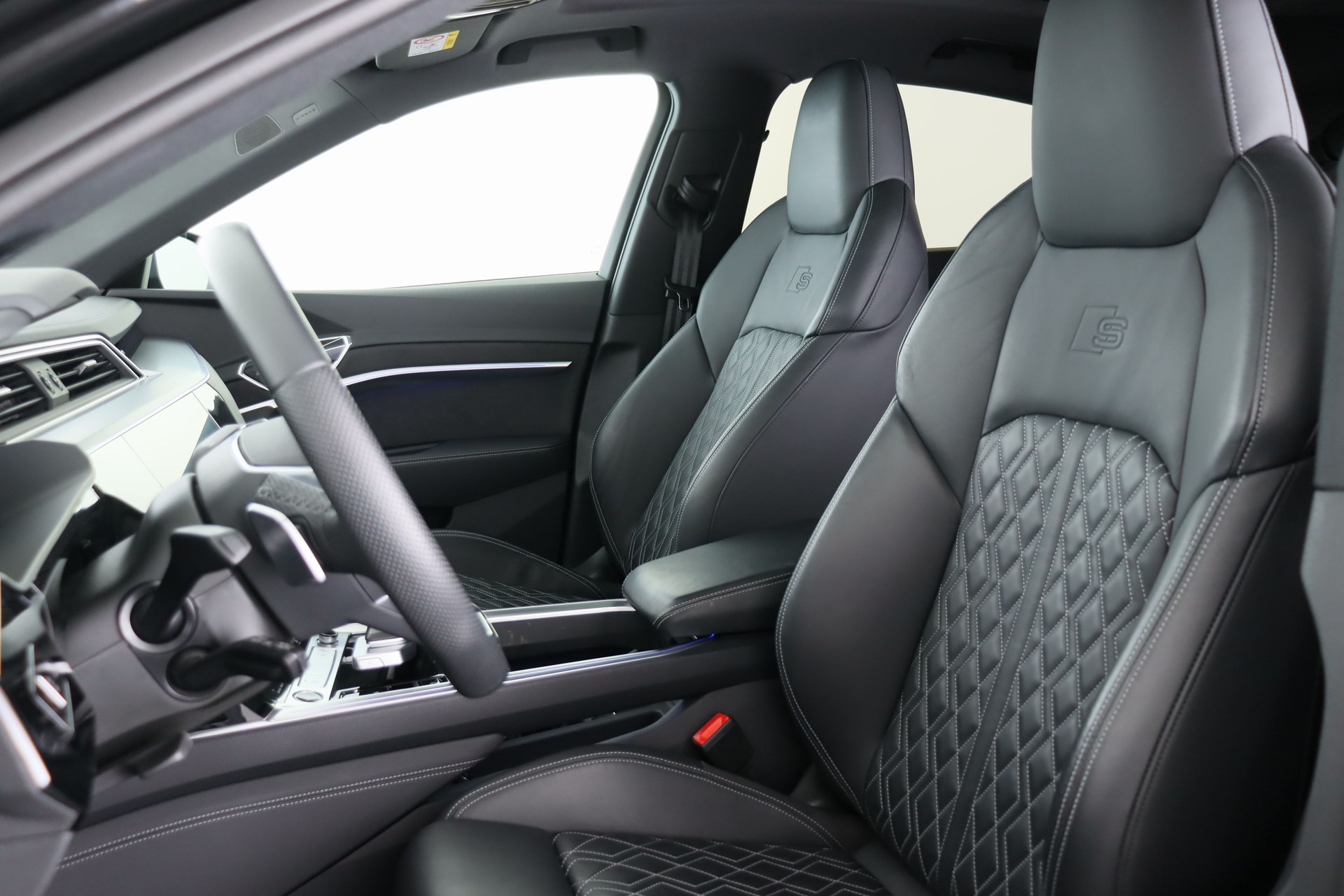 AUDI e-tron 55 Sportback S Line Black Edition quattro-image-10