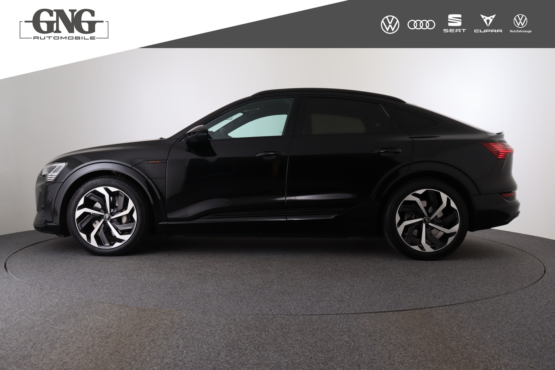 AUDI e-tron 55 Sportback S Line Black Edition quattro-image-1