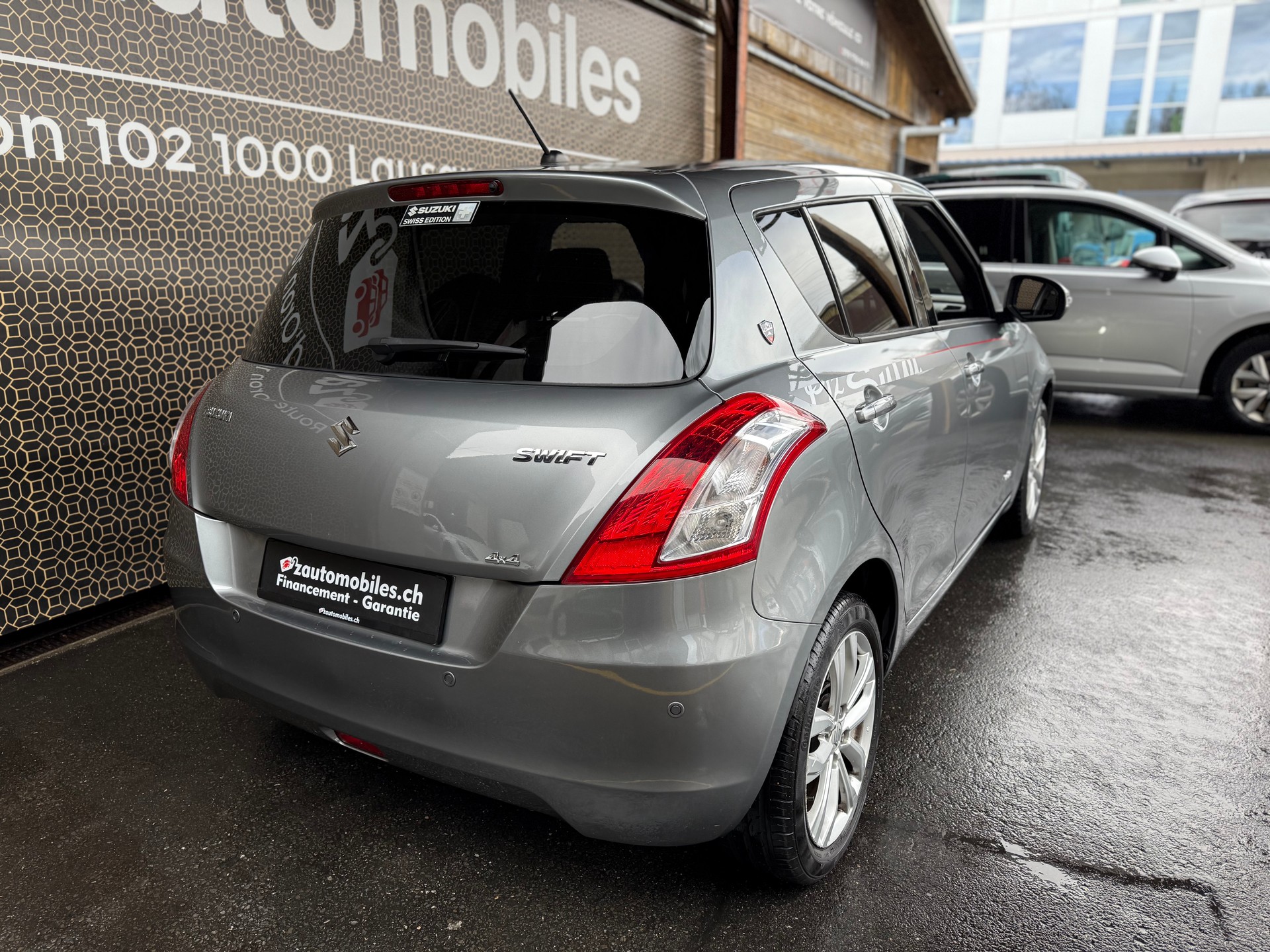 SUZUKI Swift 1.2i 16V Sergio Cellano 4x4-image-3