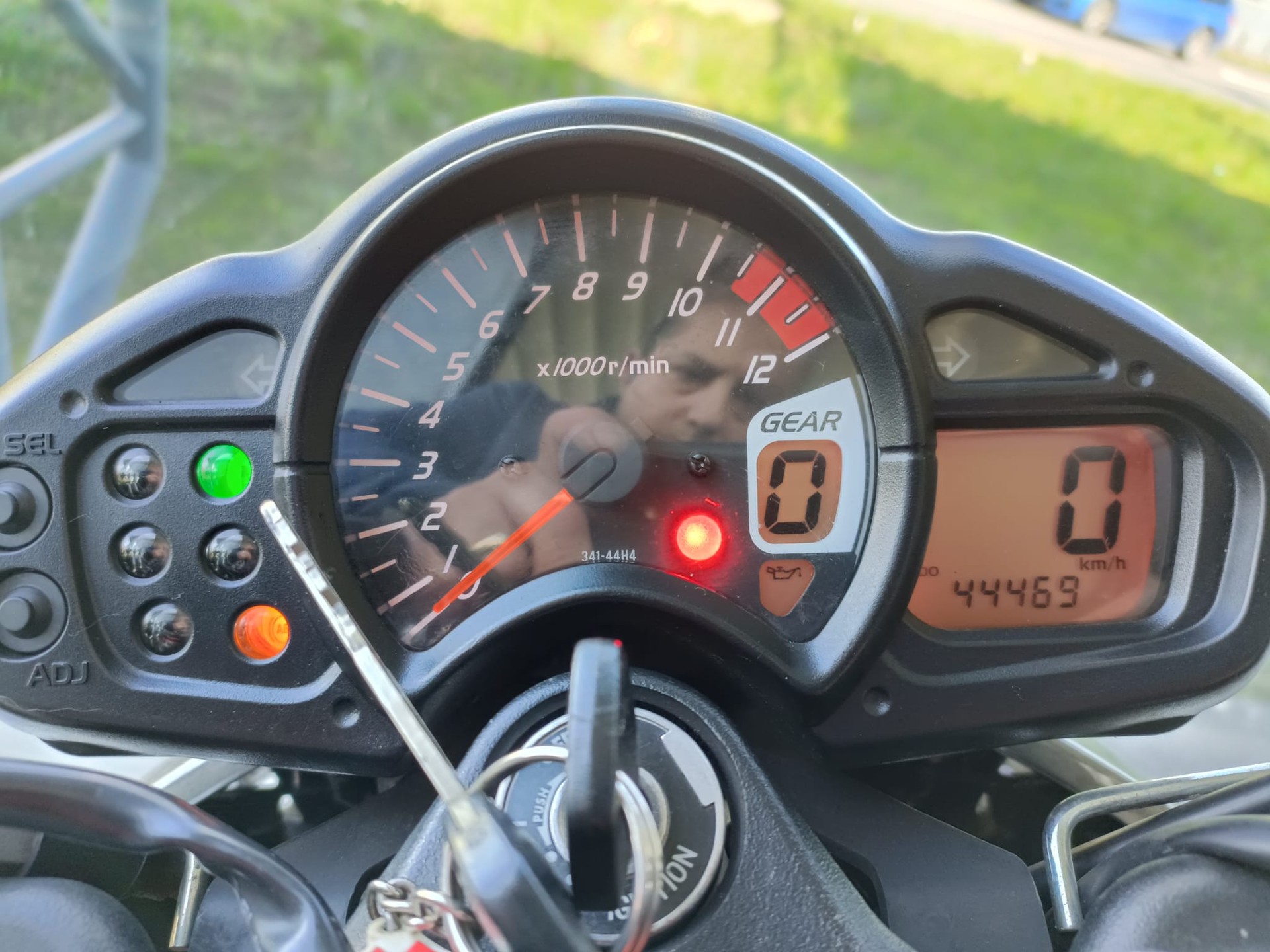 SUZUKI SFV 650 Gladius ABS-image-2