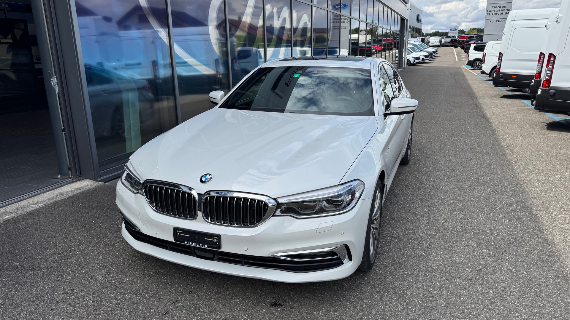 BMW 530e xDrive-image-0