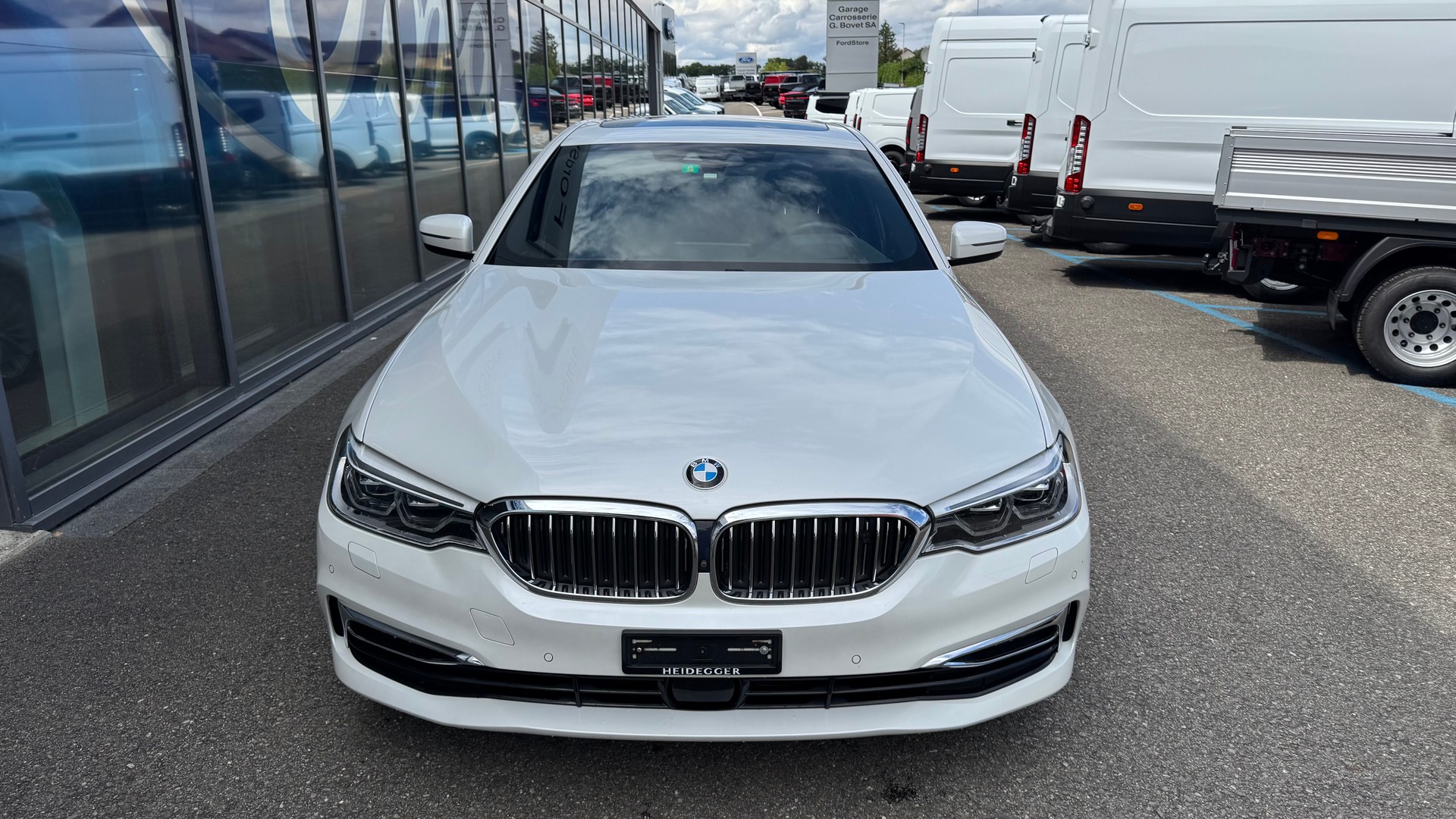 BMW 530e xDrive-image-7