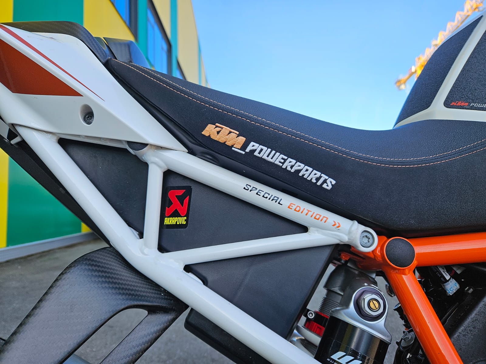KTM 1290 Super Duke R Special Edition-image-6