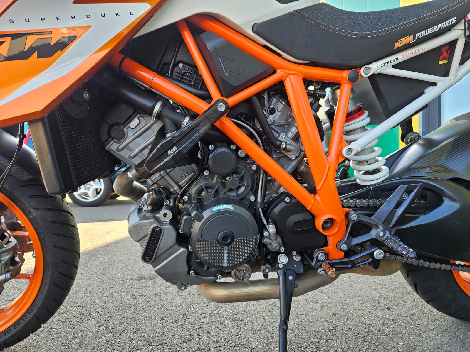 KTM 1290 Super Duke R Special Edition-image-4