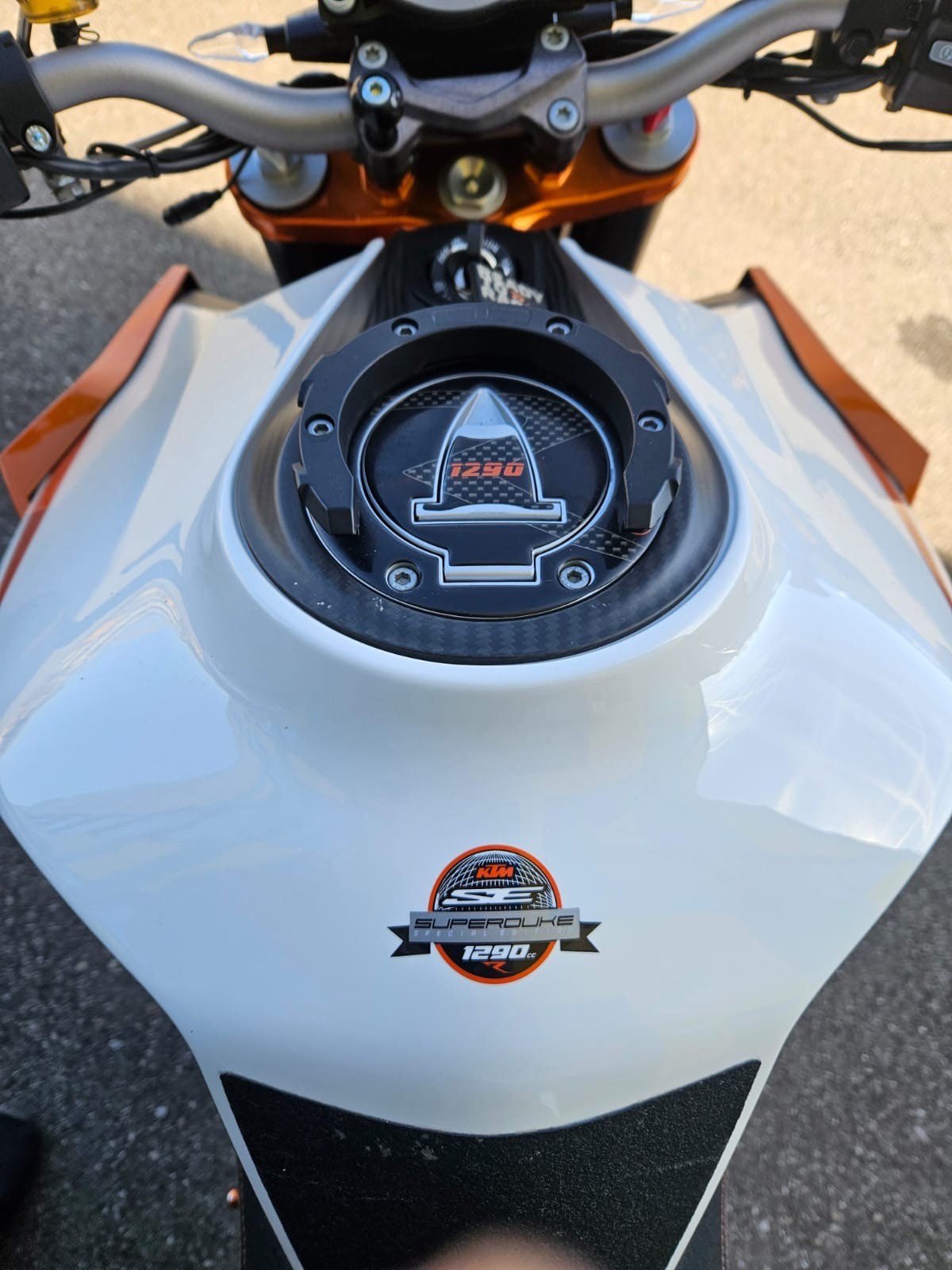 KTM 1290 Super Duke R Special Edition-image-11