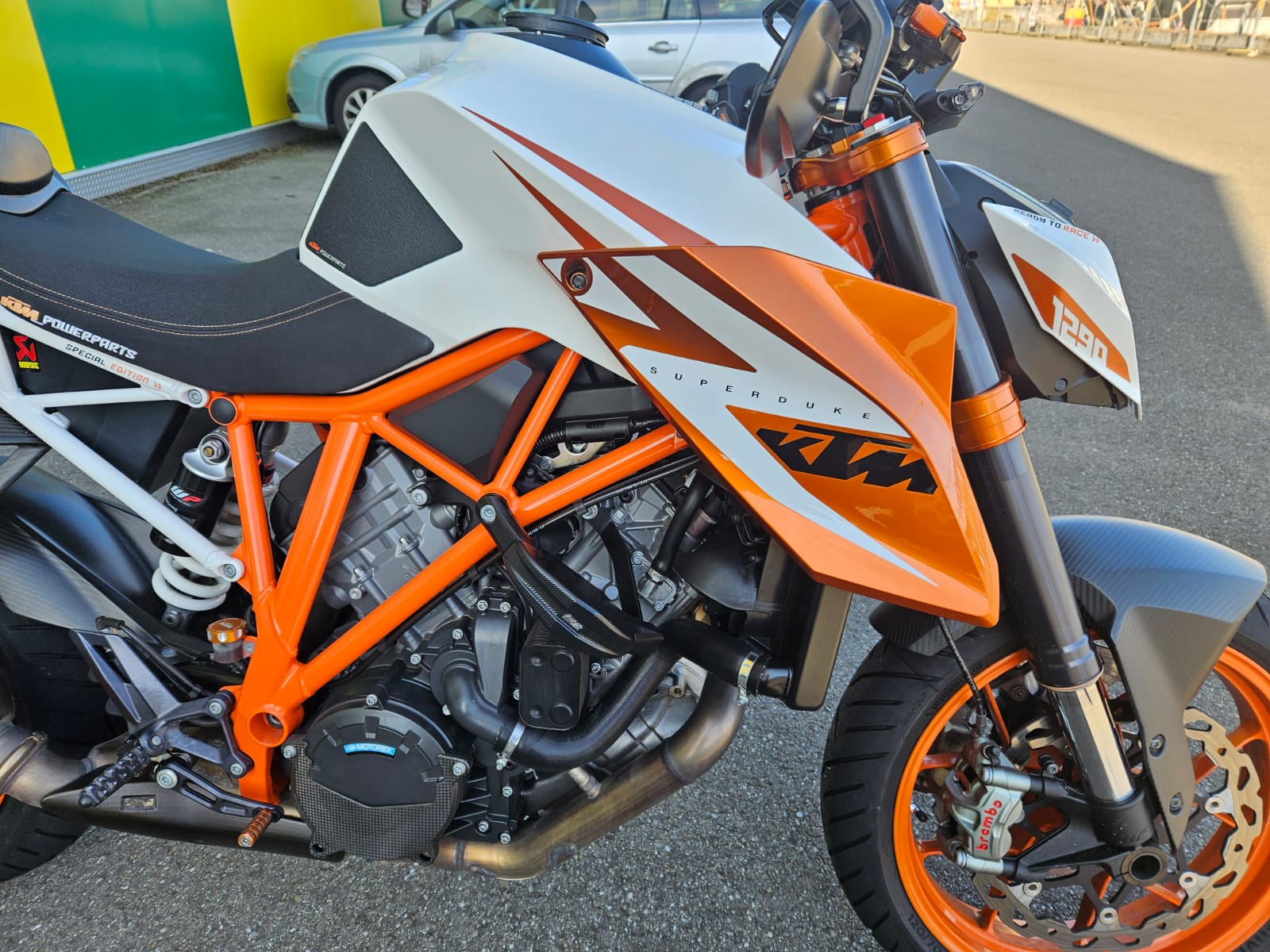 KTM 1290 Super Duke R Special Edition-image-3