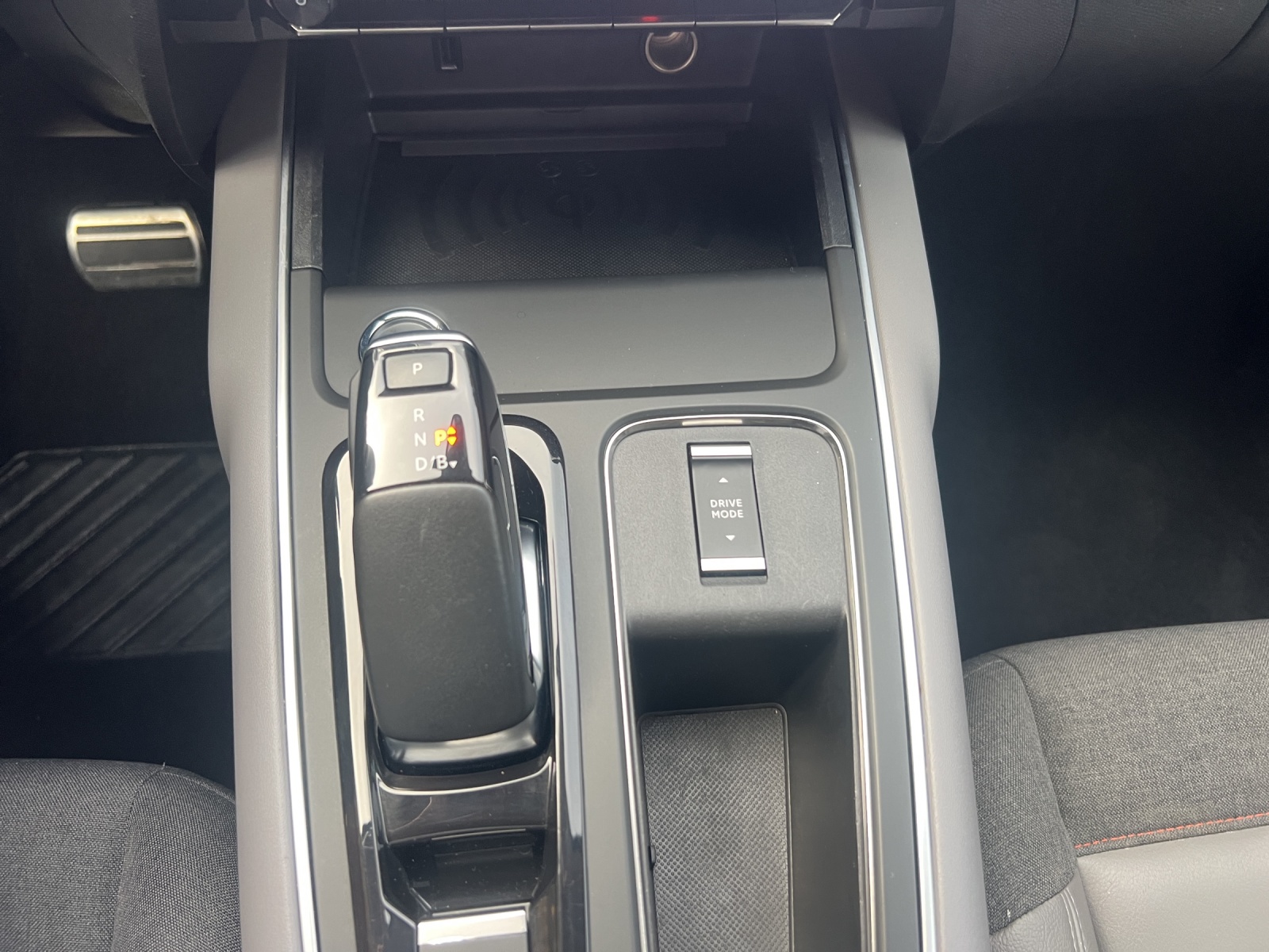 CITROEN C5 Aircross 1.6 PHEV Shine-image-23