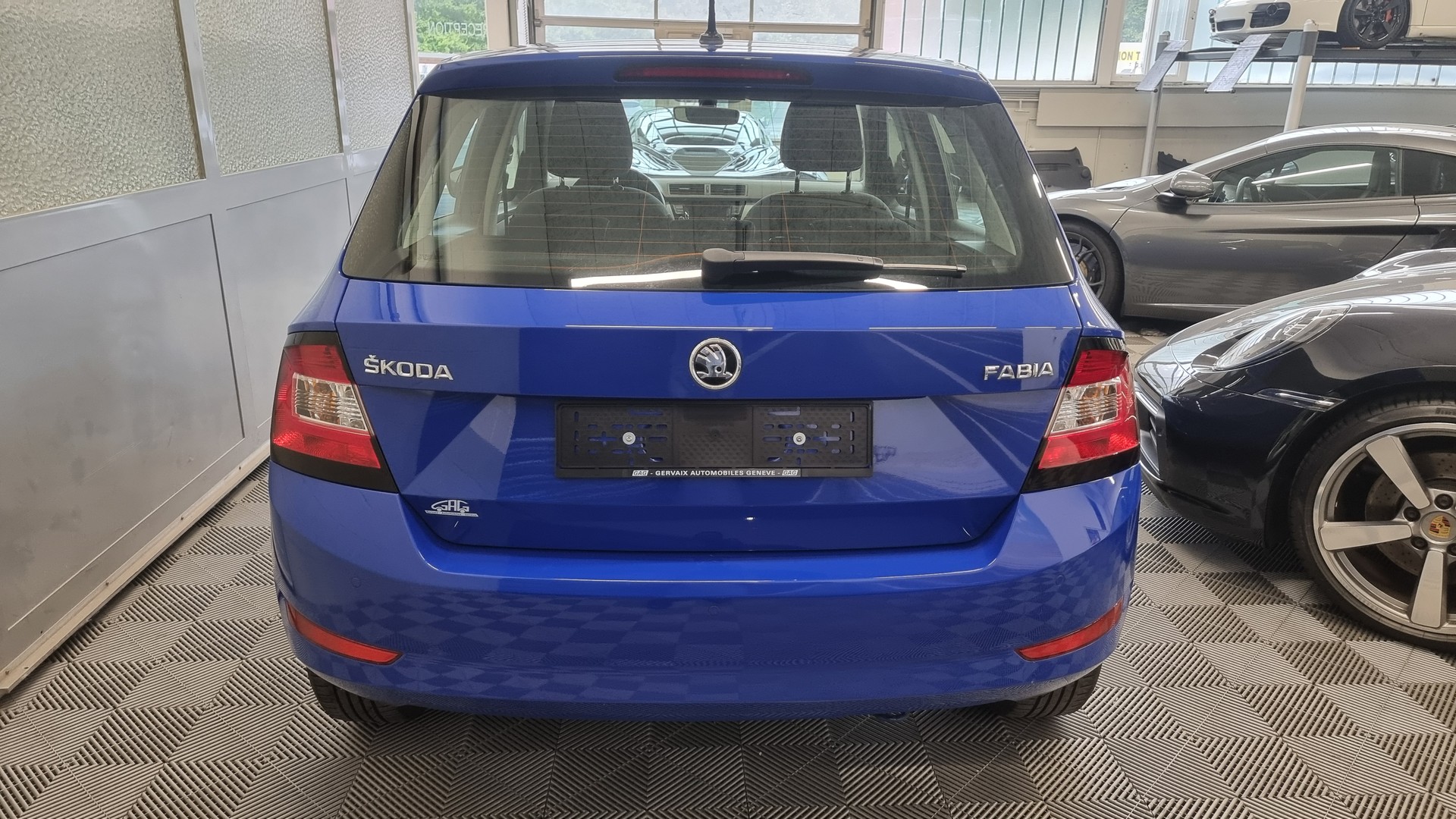SKODA Fabia 1.0 MPI Ambition-image-4