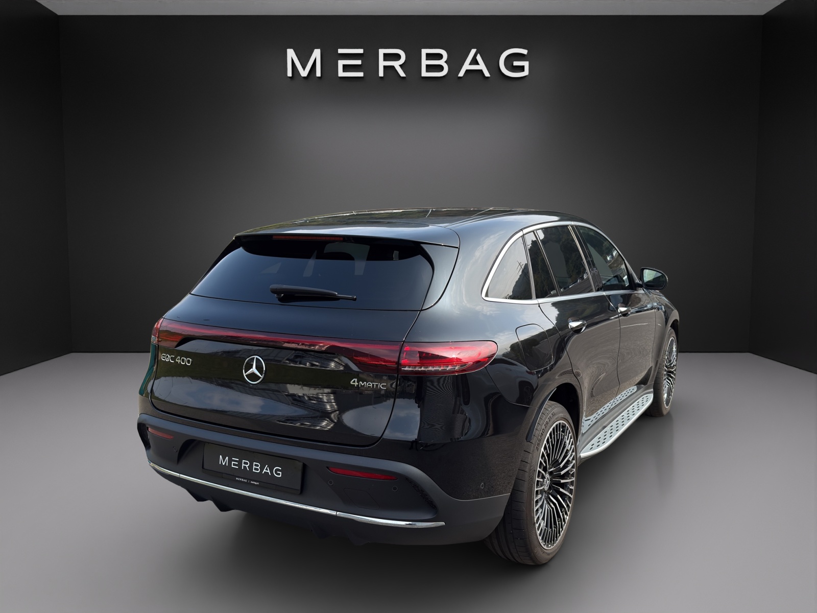 MERCEDES-BENZ EQC 400 AMG Line 4Matic-image-4