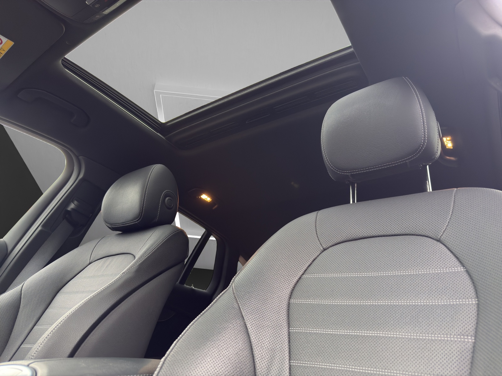MERCEDES-BENZ EQC 400 AMG Line 4Matic-image-13