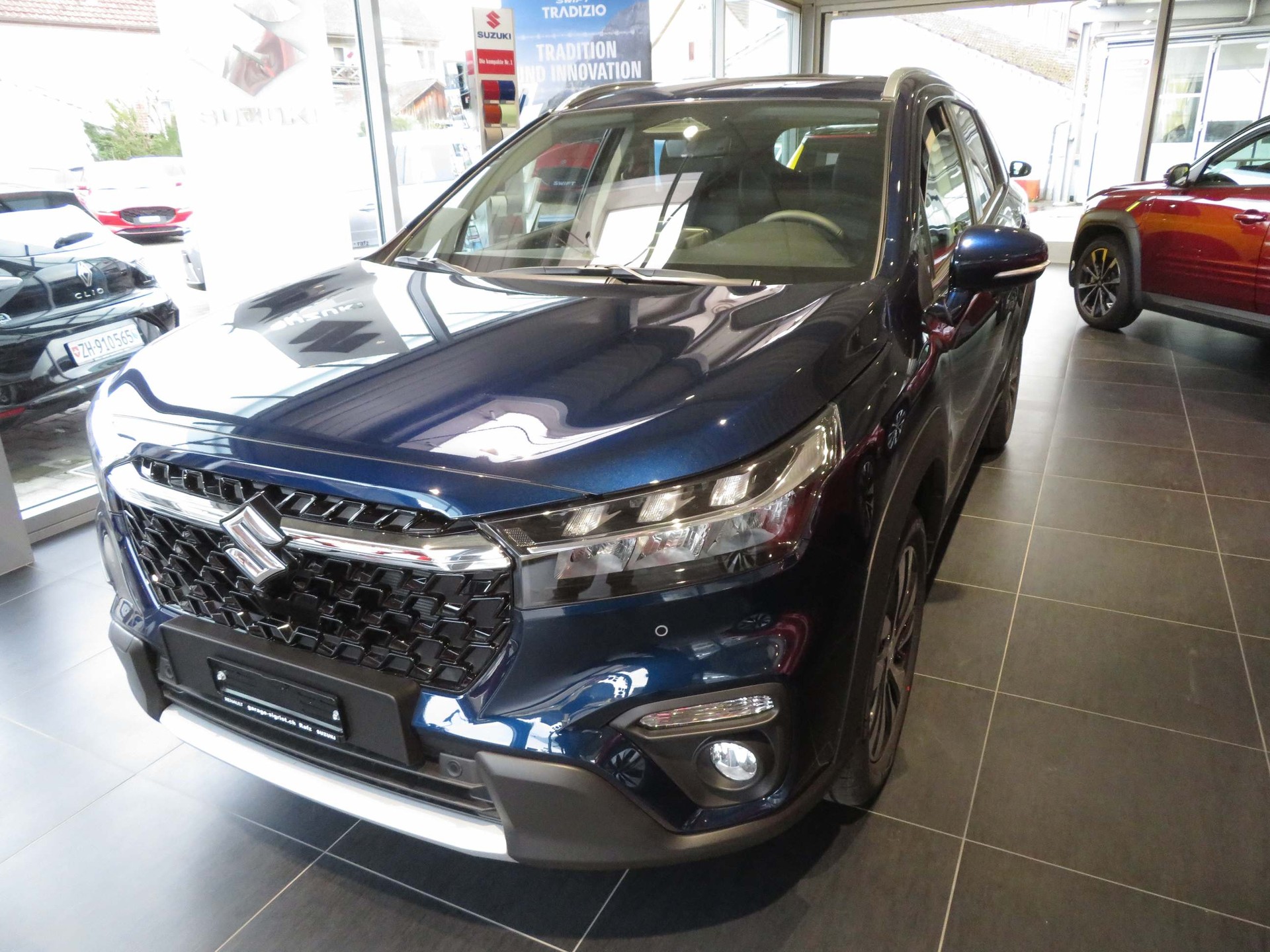 SUZUKI S-Cross 1.4 T Compact Top Hybrid 4x4-showroom-element-1