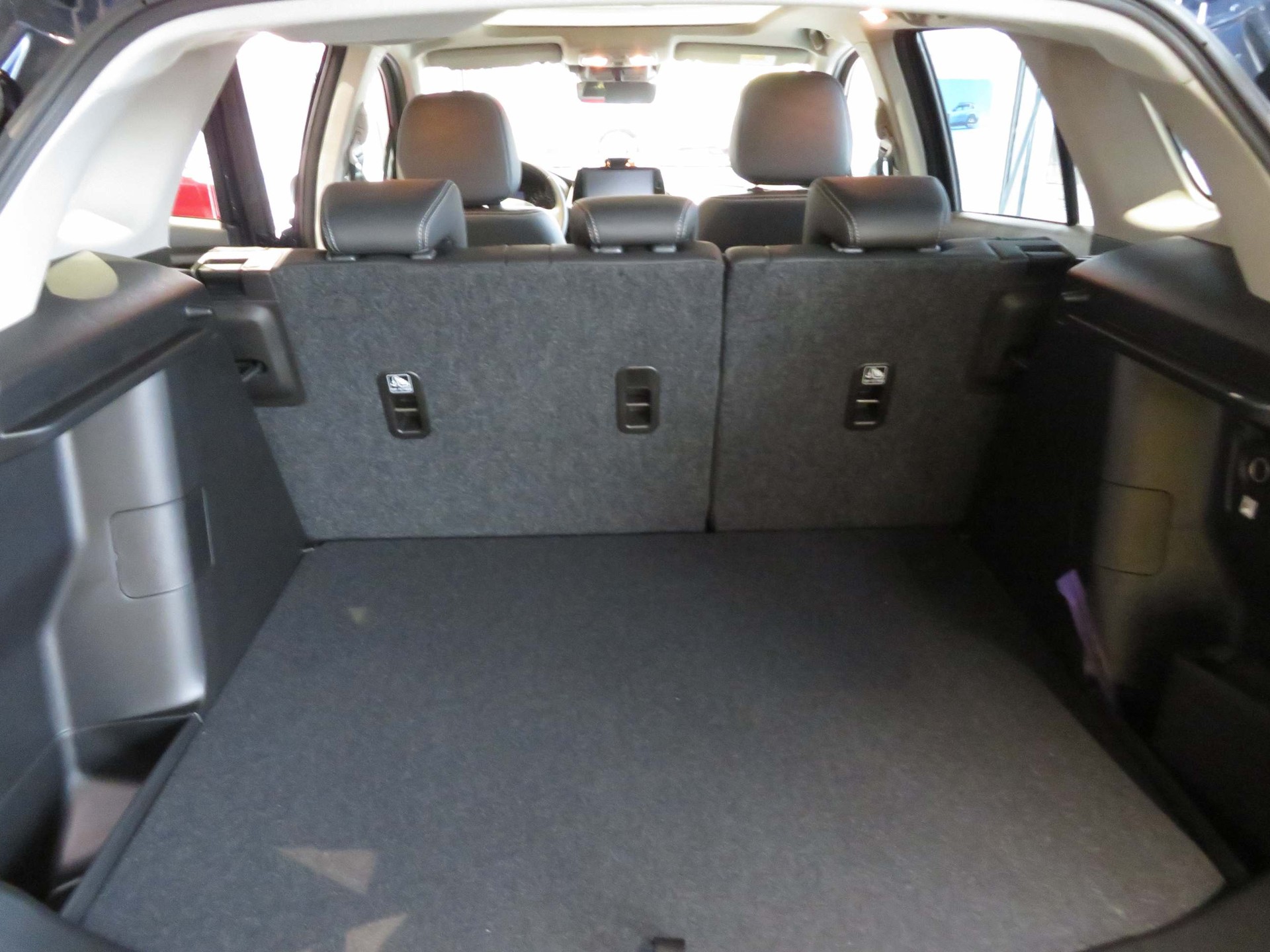SUZUKI S-Cross 1.4 T Compact Top Hybrid 4x4-image-6