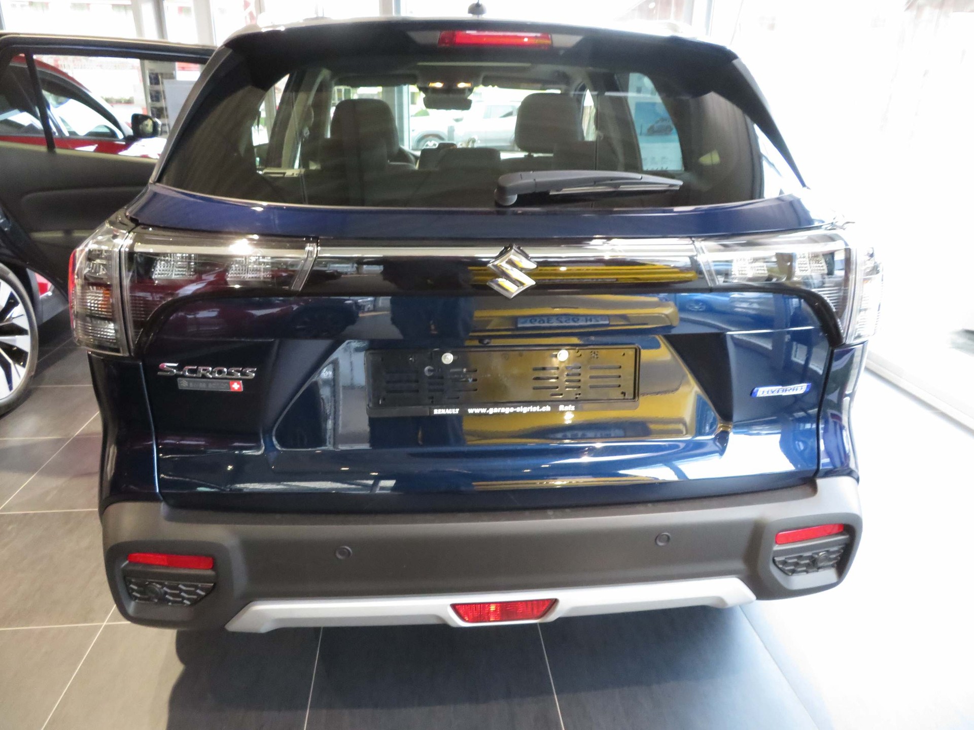 SUZUKI S-Cross 1.4 T Compact Top Hybrid 4x4-showroom-element-2