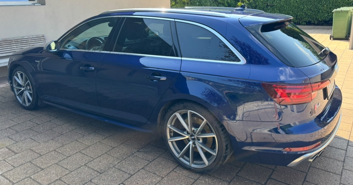 AUDI S4 Avant 3.0 TFSI quattro tiptronic-image-2