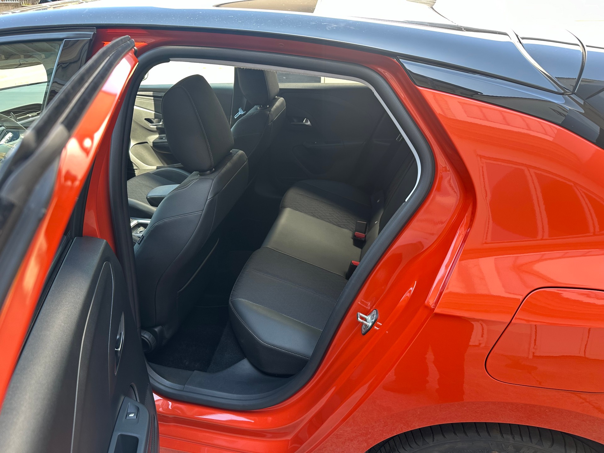 OPEL Corsa e-Elegance-image-8